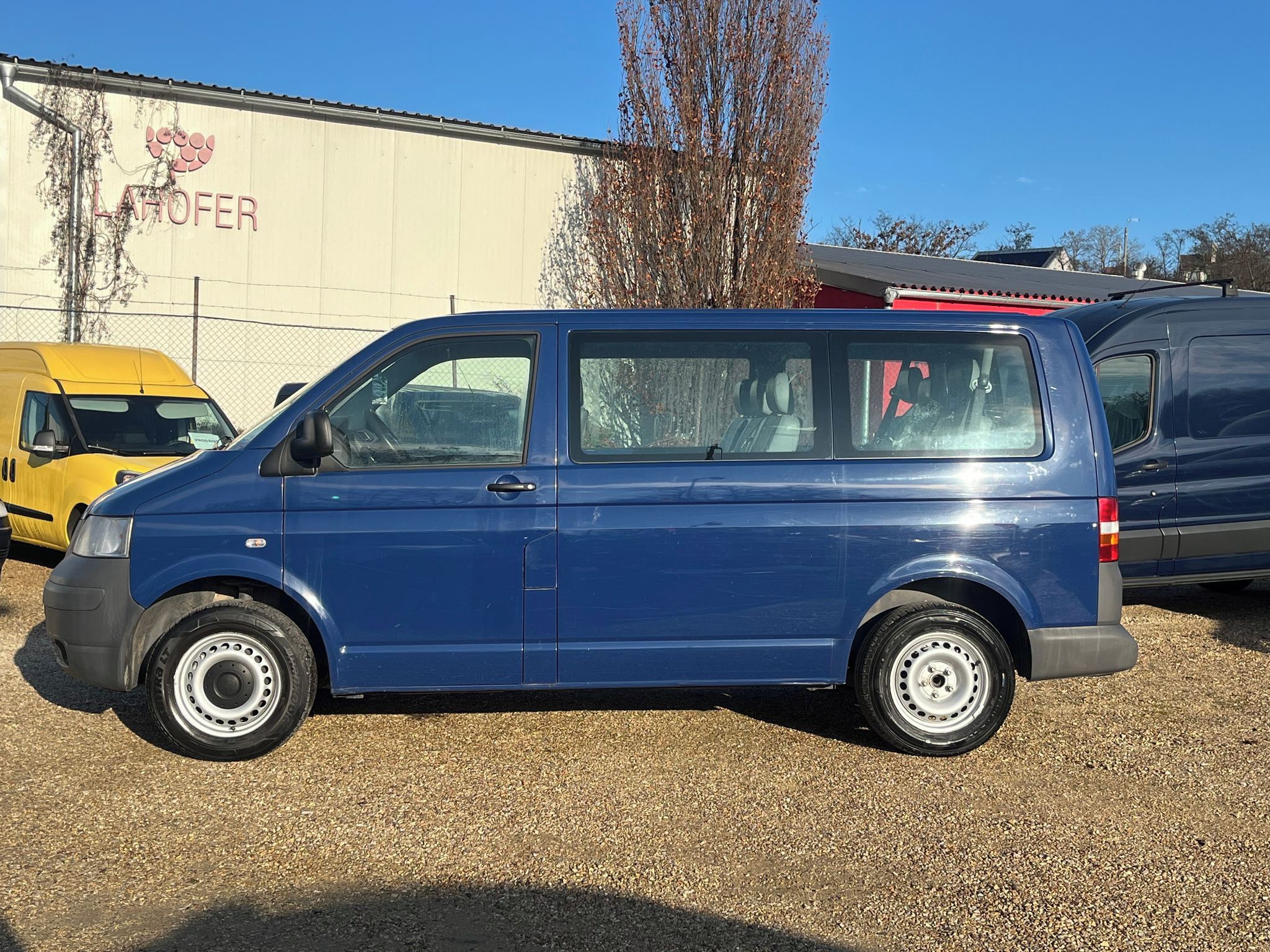 Volkswagen Caravelle, 2.5TDI 96KW*8MIST* - fotka 2