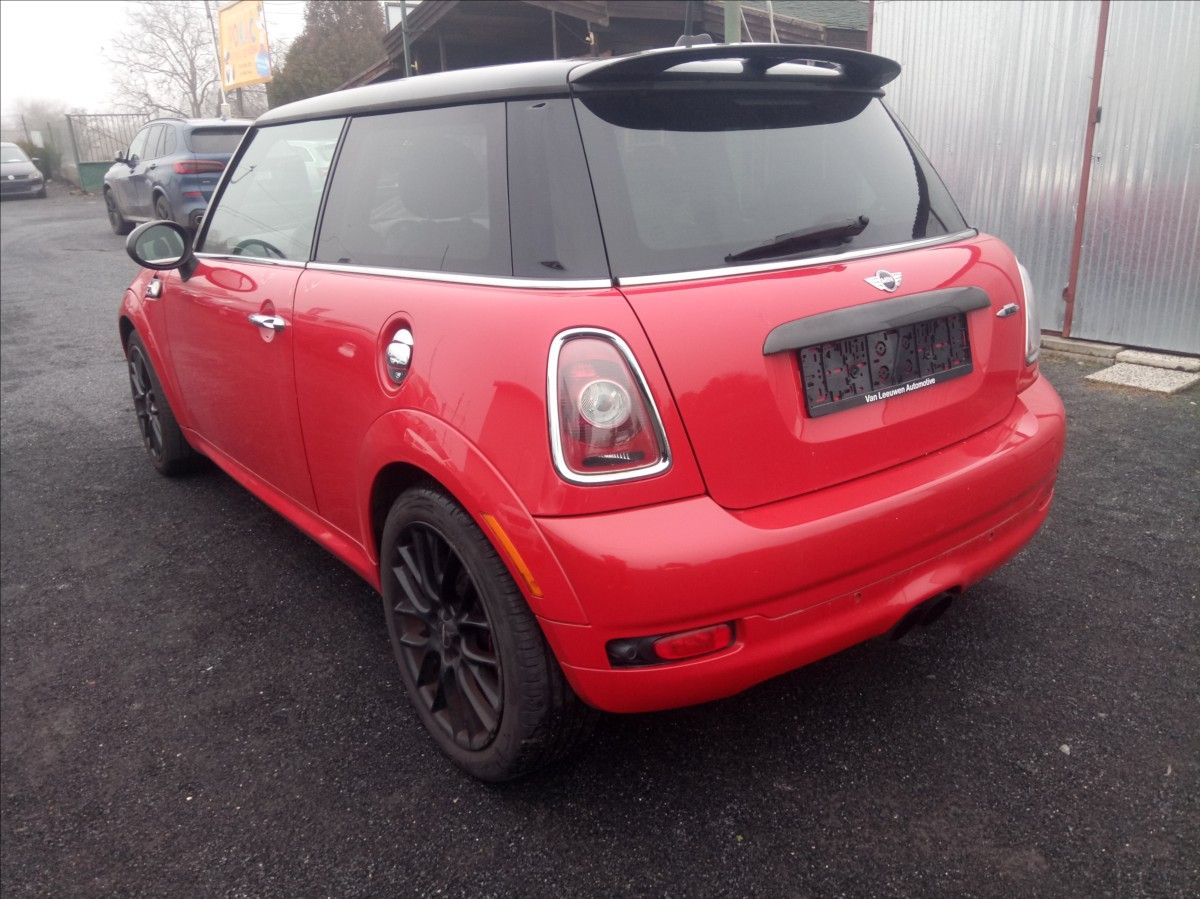Mini Cooper S, 1,6 JCW, KŮŽE, NAVI, PANORAMA - fotka 5