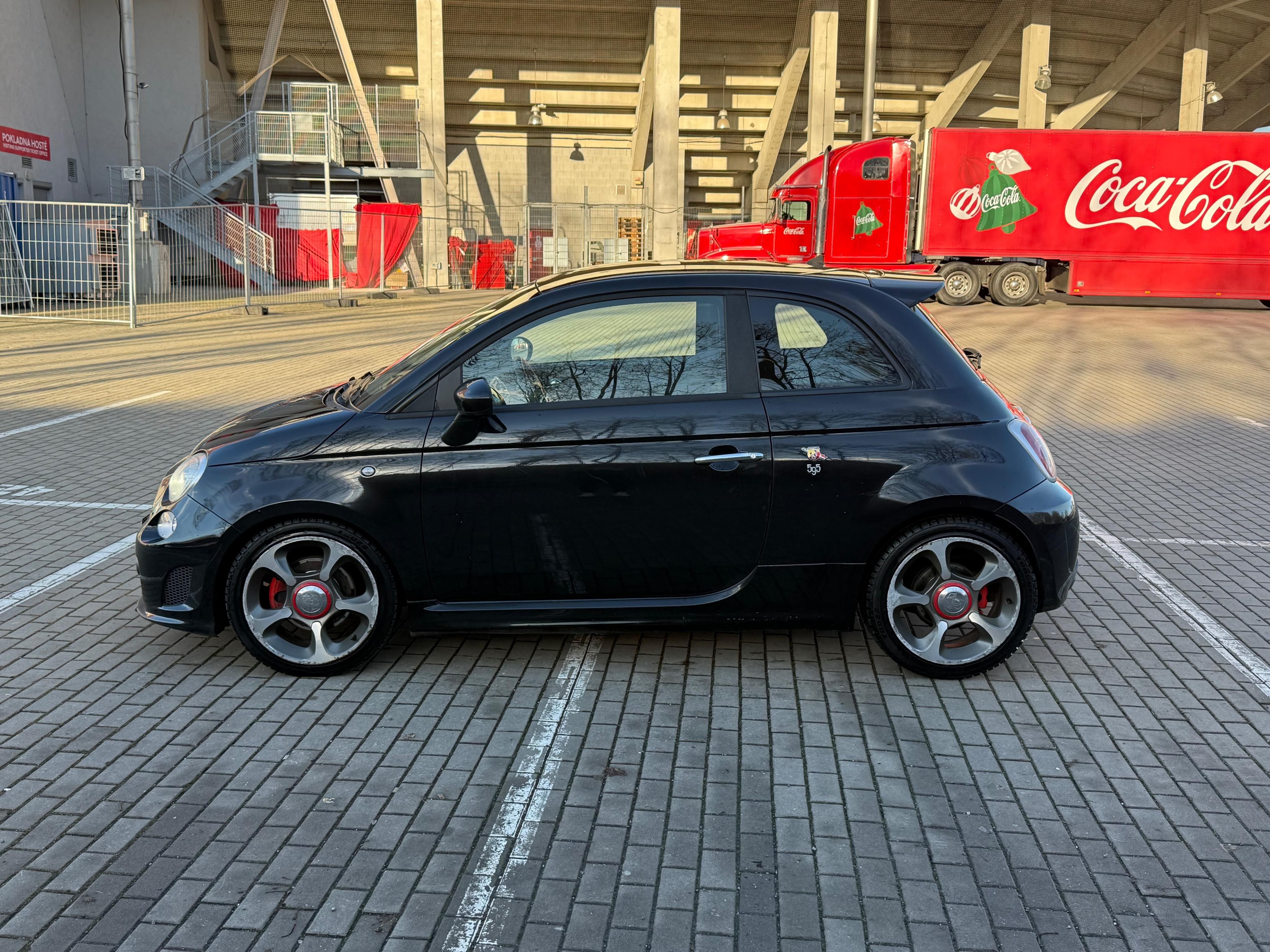 Abarth 500, 1.4T 595 turismo 103kw Automat - fotka 2