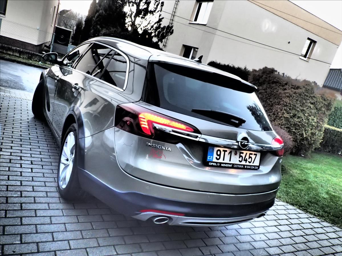 Opel Insignia, 2,0 143kw, 4x4, ČR 1. Maj - fotka 5