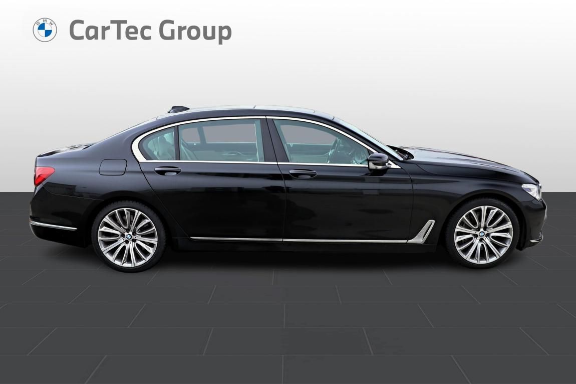 BMW Řada 7, 750Li xDrive - fotka 6