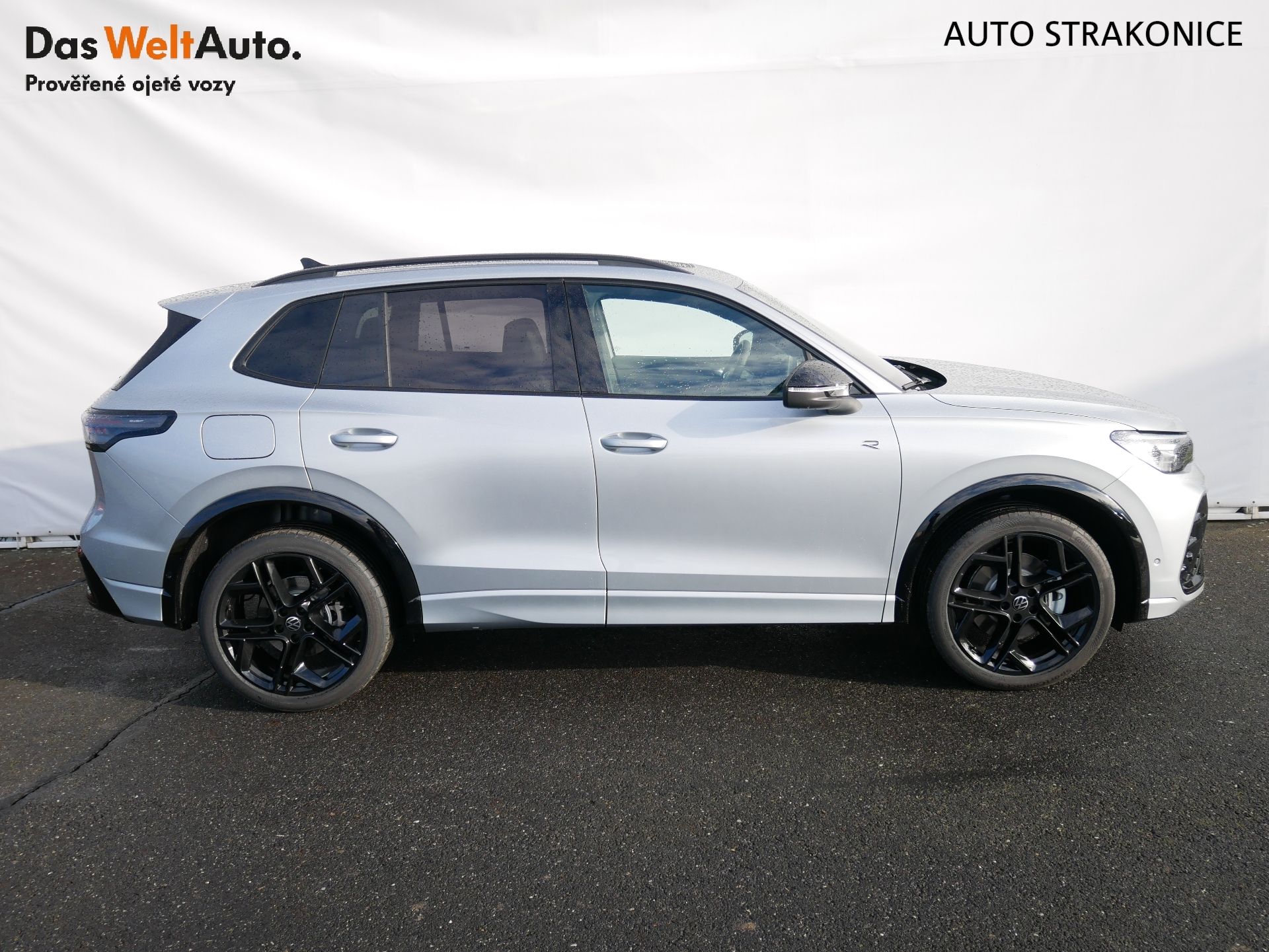 Volkswagen Tiguan, Tiguan R-Line People 2,0 TSI 1 - fotka 3