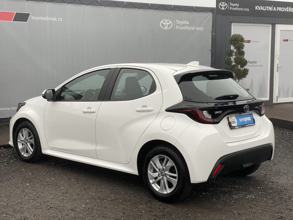 Toyota Yaris, 1.5HEV, ČR-1m, Comfort, DPH - fotka 4