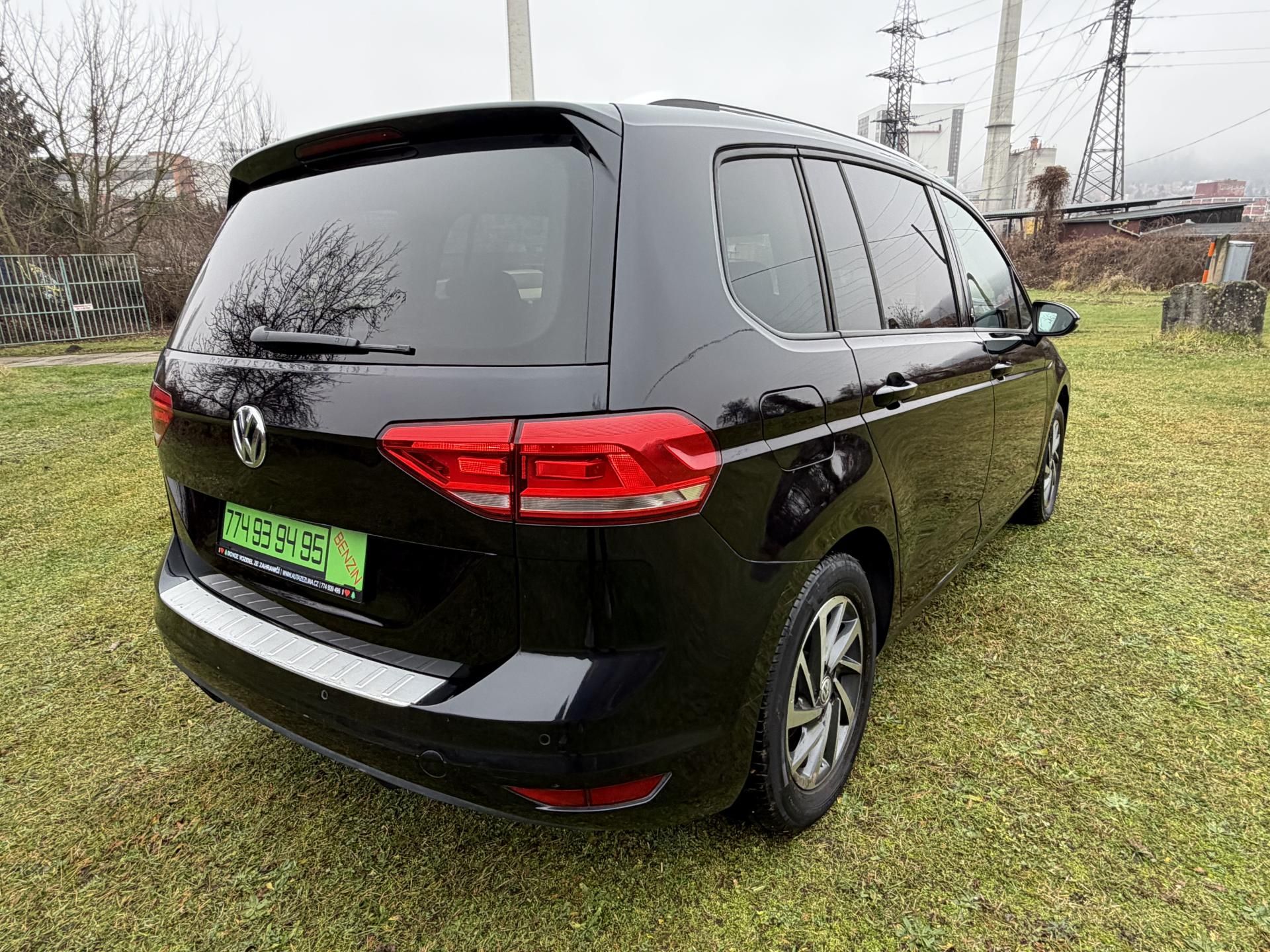 Volkswagen Touran, 1,4 TSI - PARK. KAMERA - fotka 5