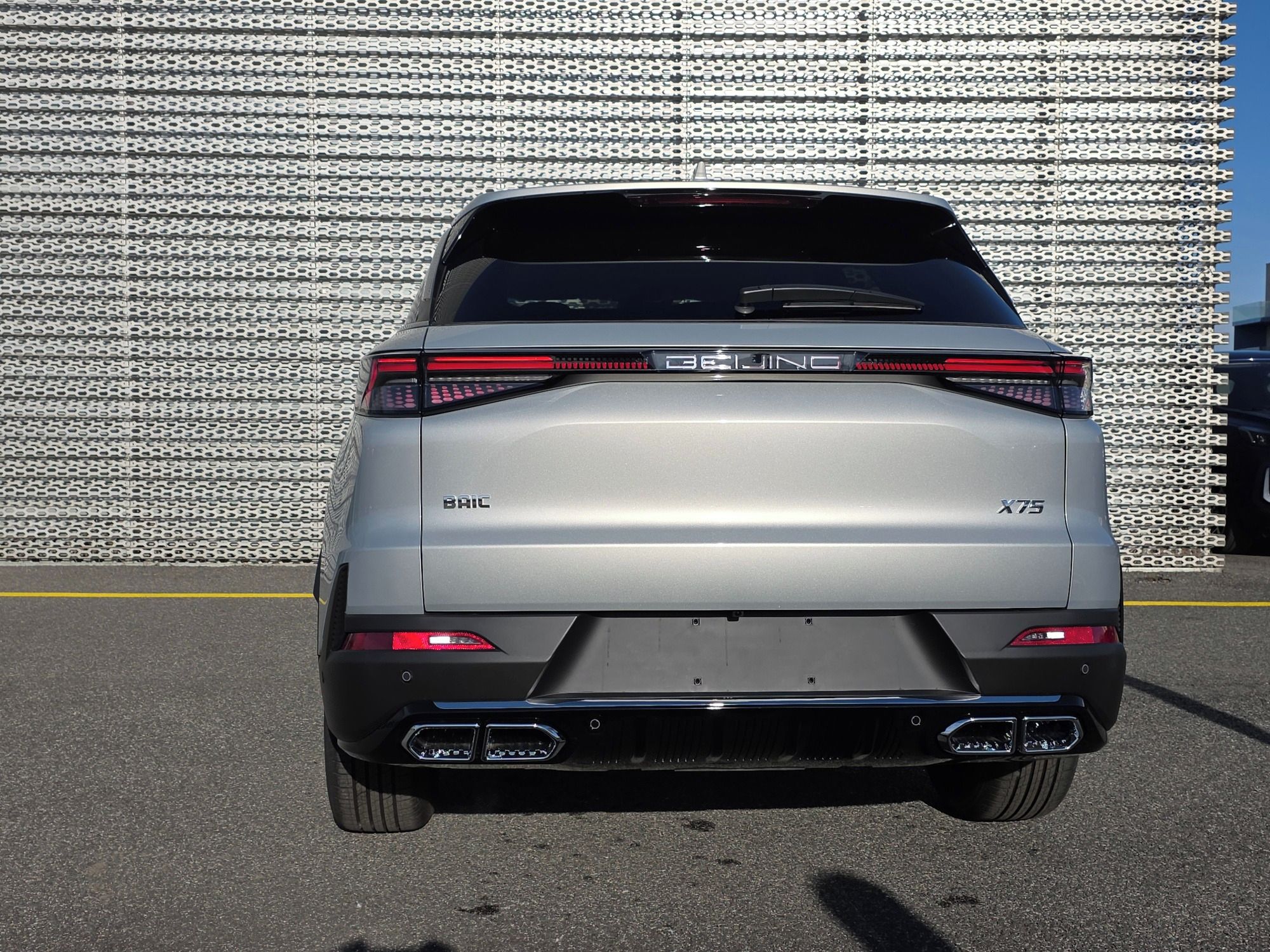 BAIC X75, 1,5T 130kW LUXURY 7DCT 4x2 - fotka 4
