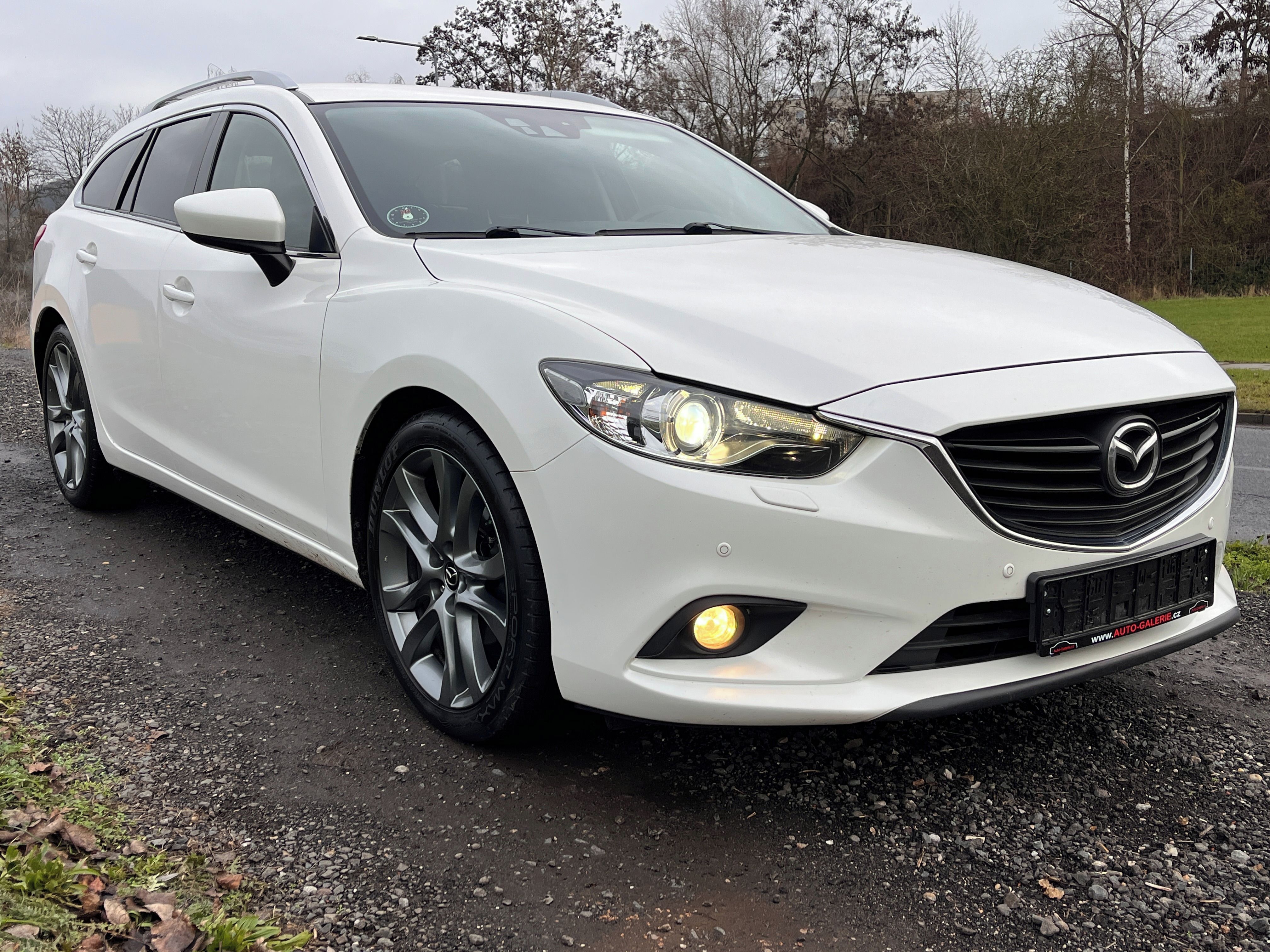 Mazda 6, 2.0i 121KW AT,XENONY,ALU19,TZ - fotka 3