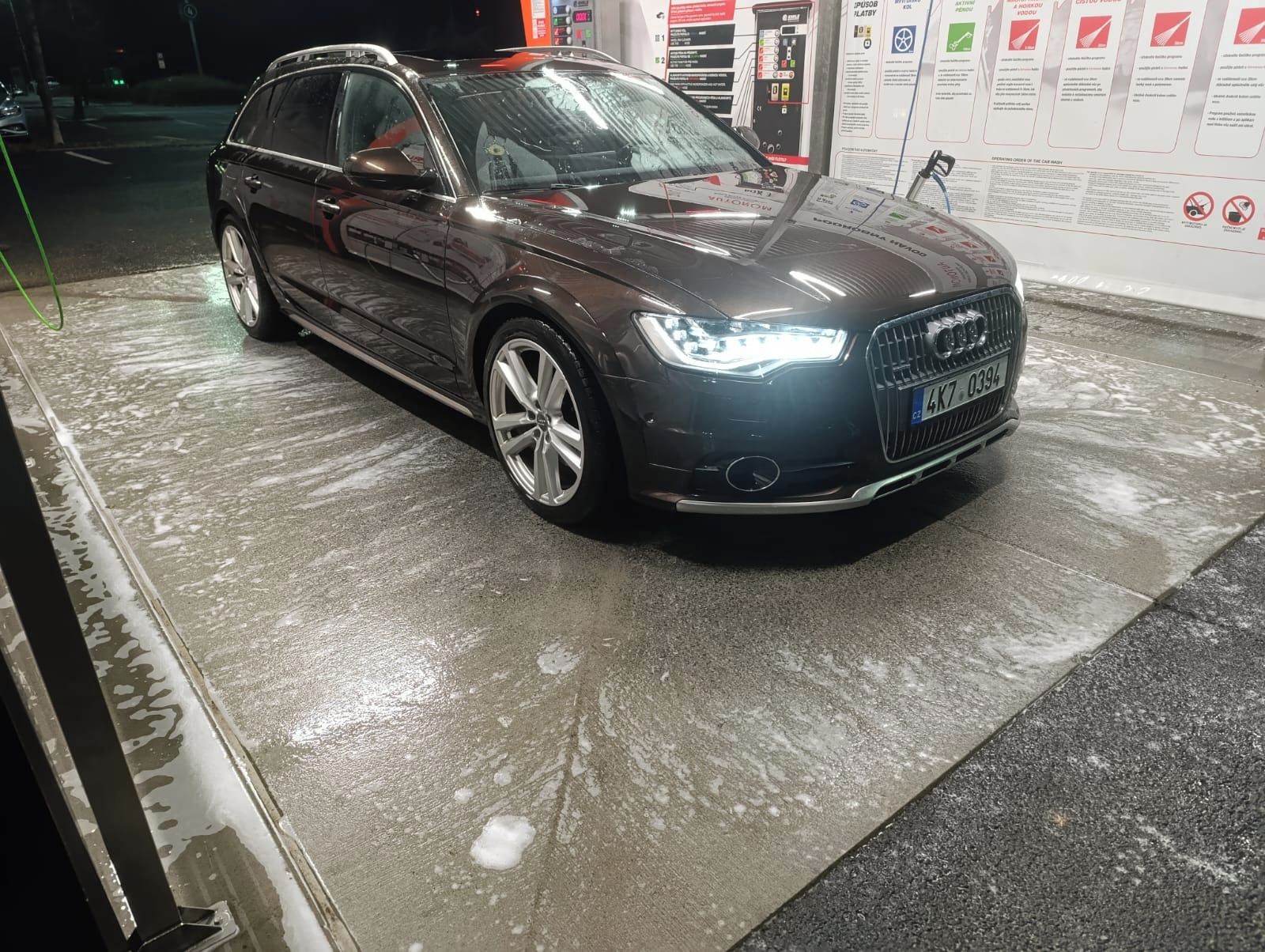 Audi A6, 3.0BiTdi 230Kw, Allroad - fotka 6