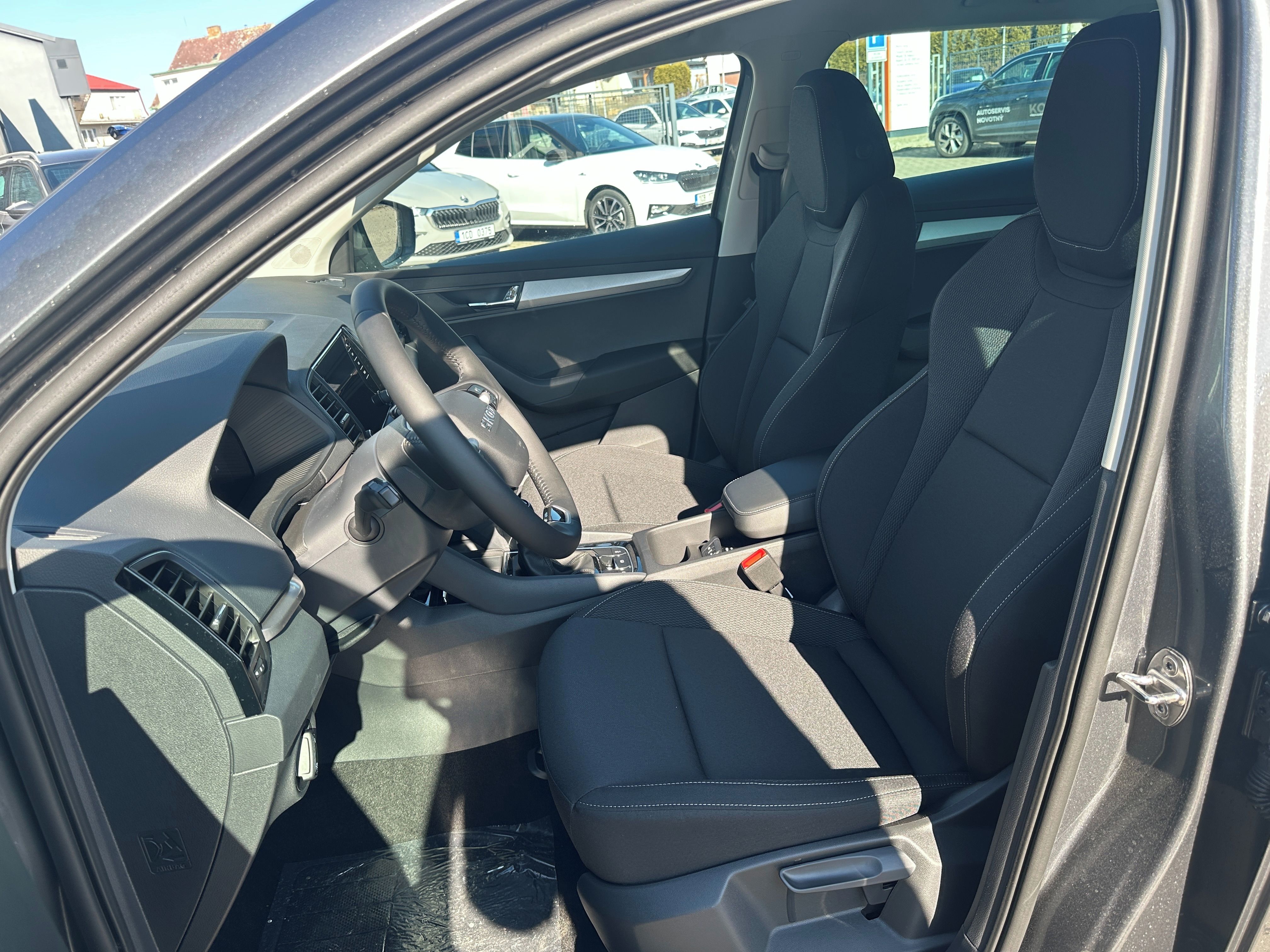 Škoda Karoq, 130 let 1.5 TSI / 110 kW - fotka 2