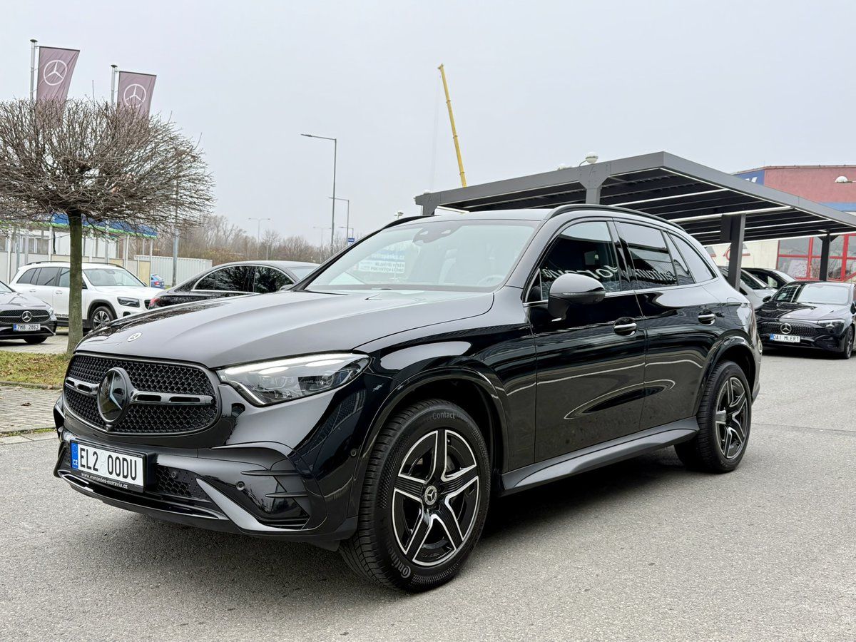 Mercedes-Benz GLC, 300 e 4MATIC SUV - fotka 4