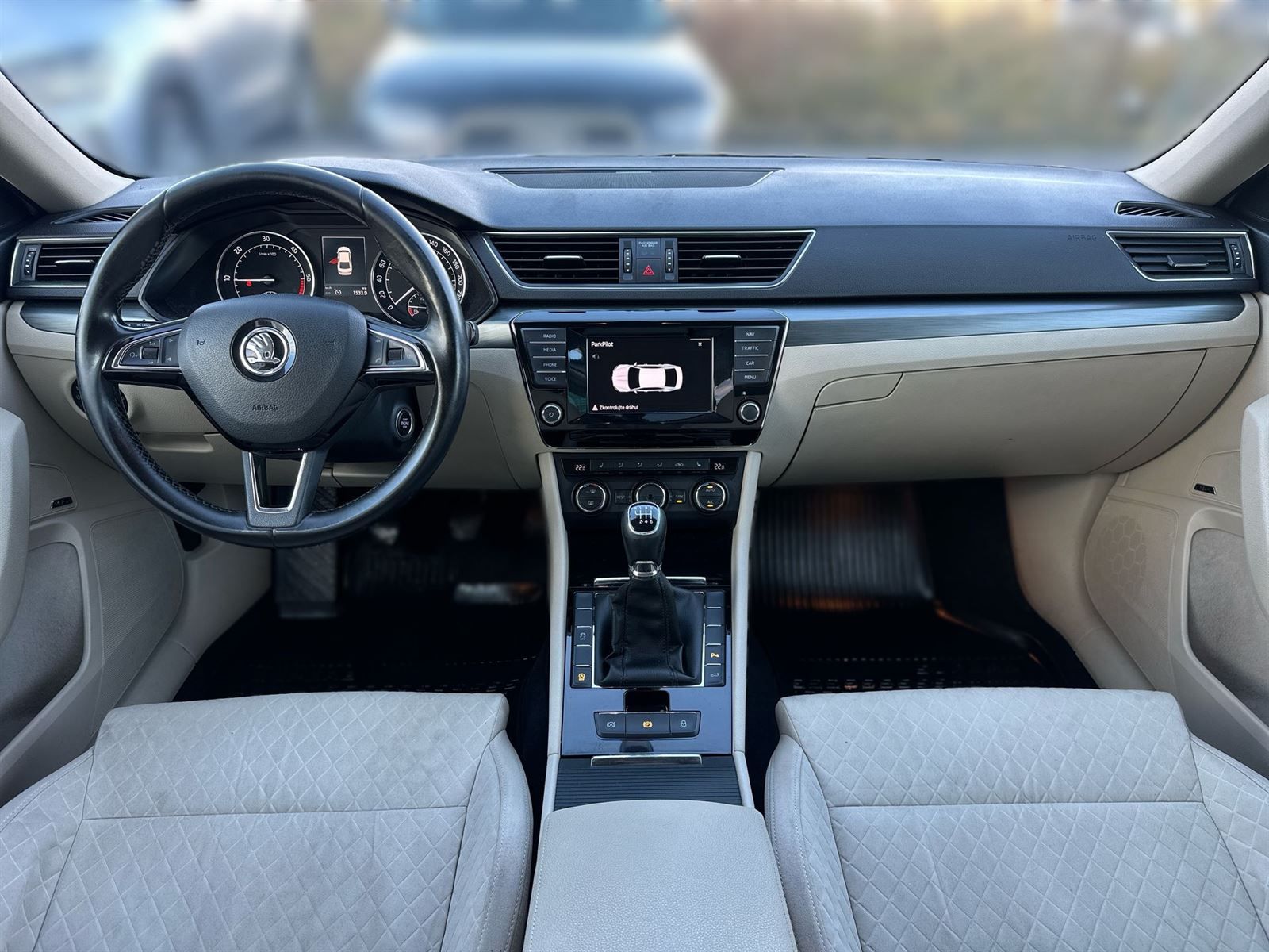 Škoda Superb, 2.0 TDI 140kW Style - fotka 5