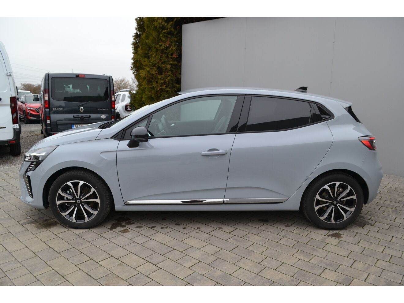 Renault Clio, FULL HYBRID TECHNO E-TECH 145 - fotka 2