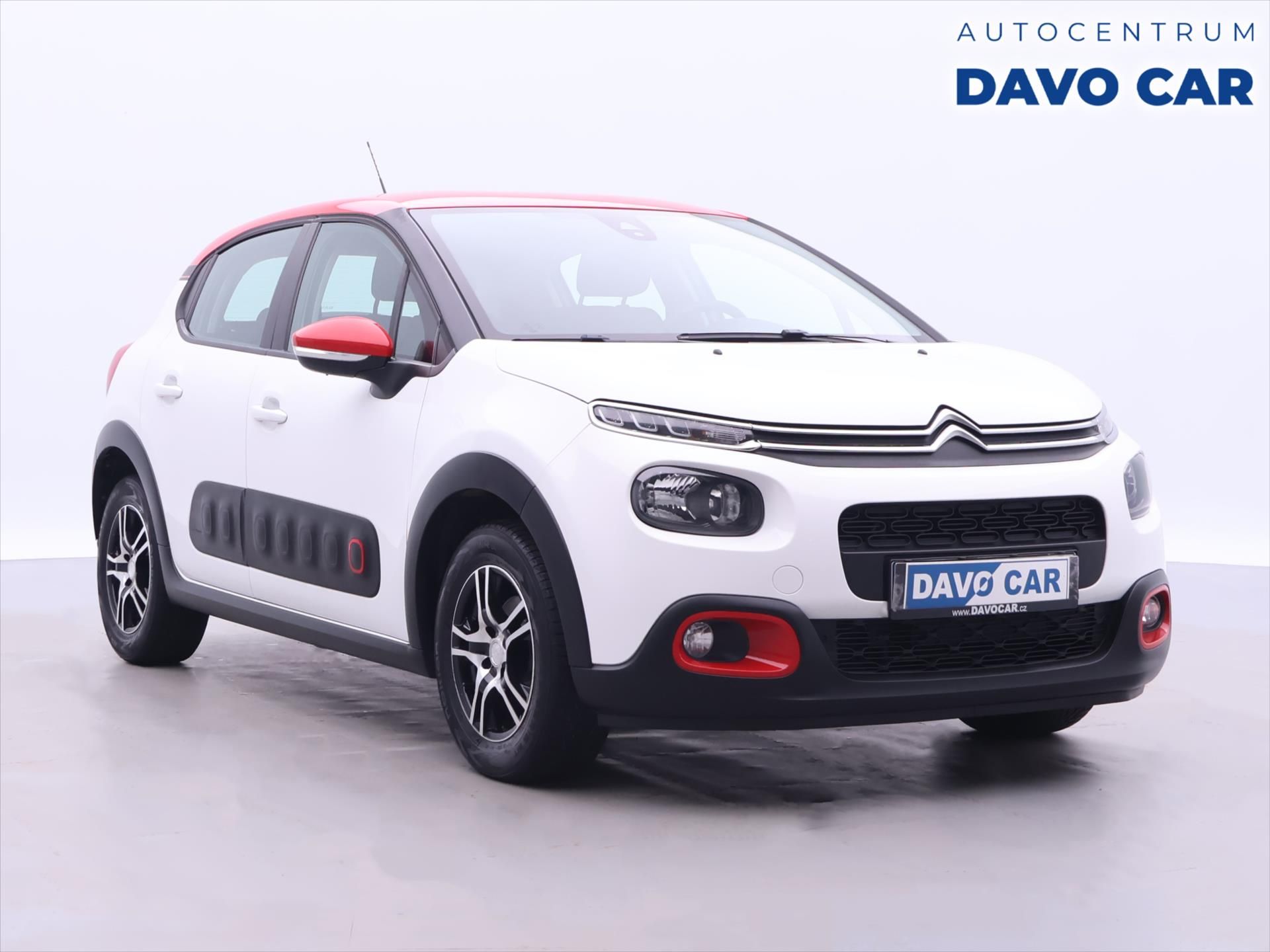 Citroën C3, 1,2 PT 60kW CZ Shine Serv.Knih