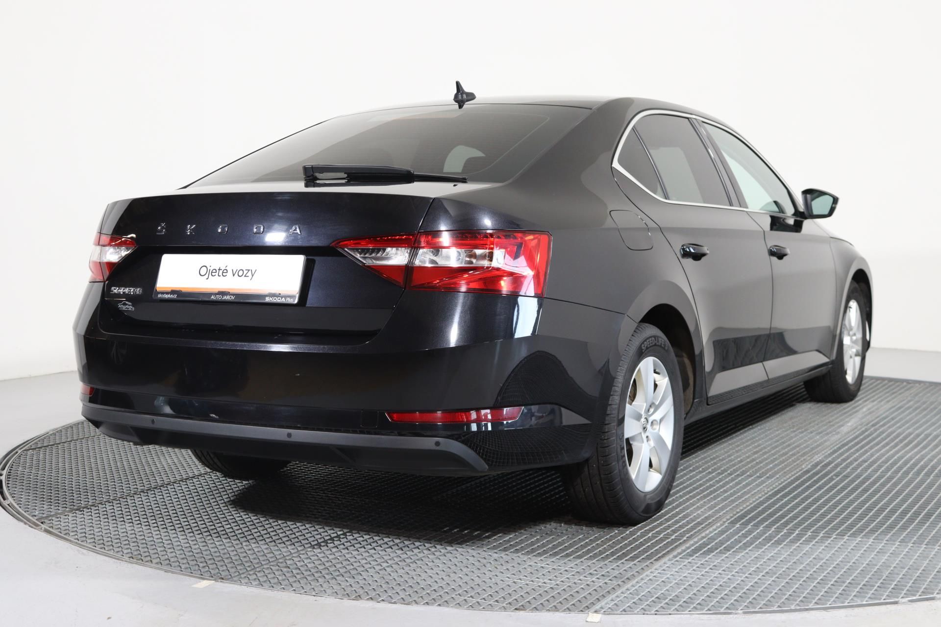 Škoda Superb, AMBITION 1,5 TSI 110 kW DSG - fotka 2