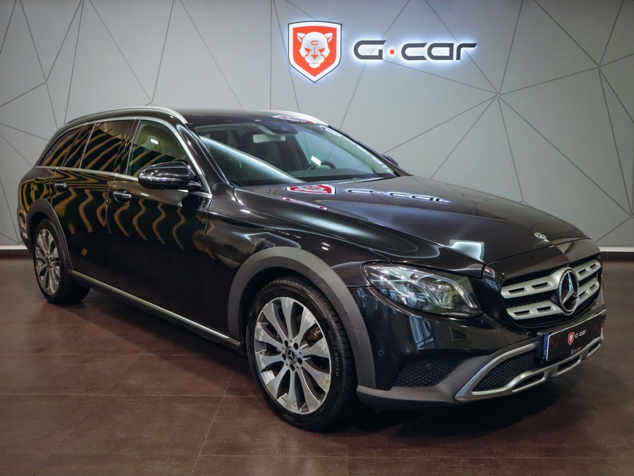Mercedes-Benz Třídy E, E 220d 4MATIC, All-Terrain - fotka 2