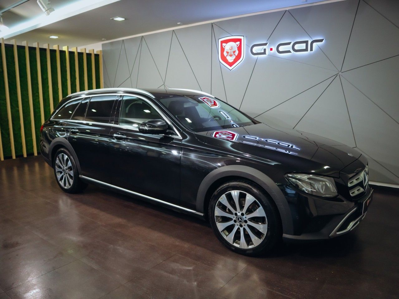 Mercedes-Benz Třídy E, E 220d 4MATIC, All-Terrain - fotka 3