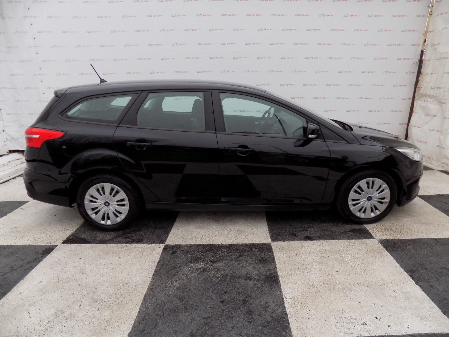 Ford Focus, 1.0/Eco-Boost/Klimatizace/ - fotka 6