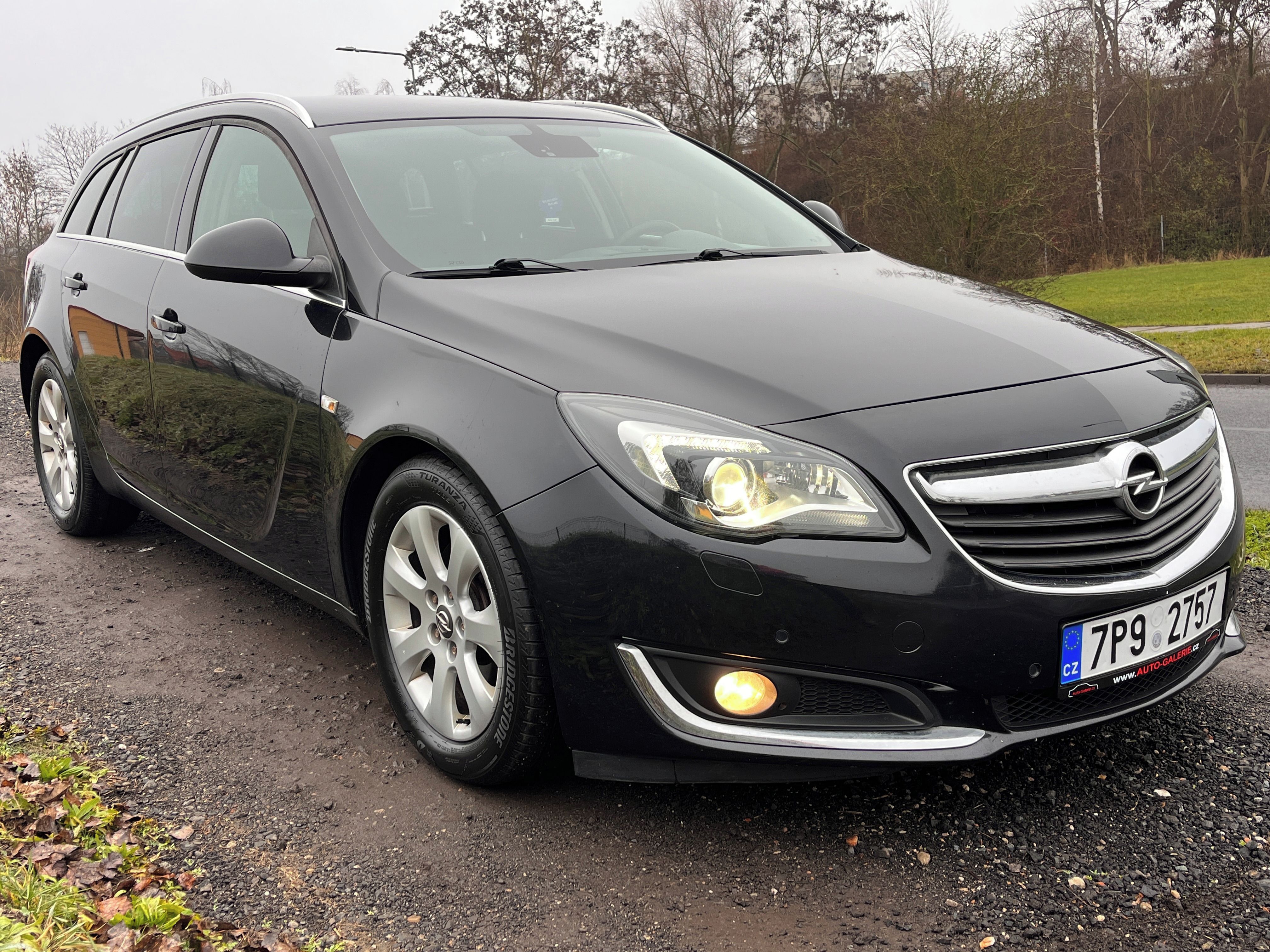 Opel Insignia, 2.0 CDTi 125KW,BOSE,XENON,NAVI - fotka 3