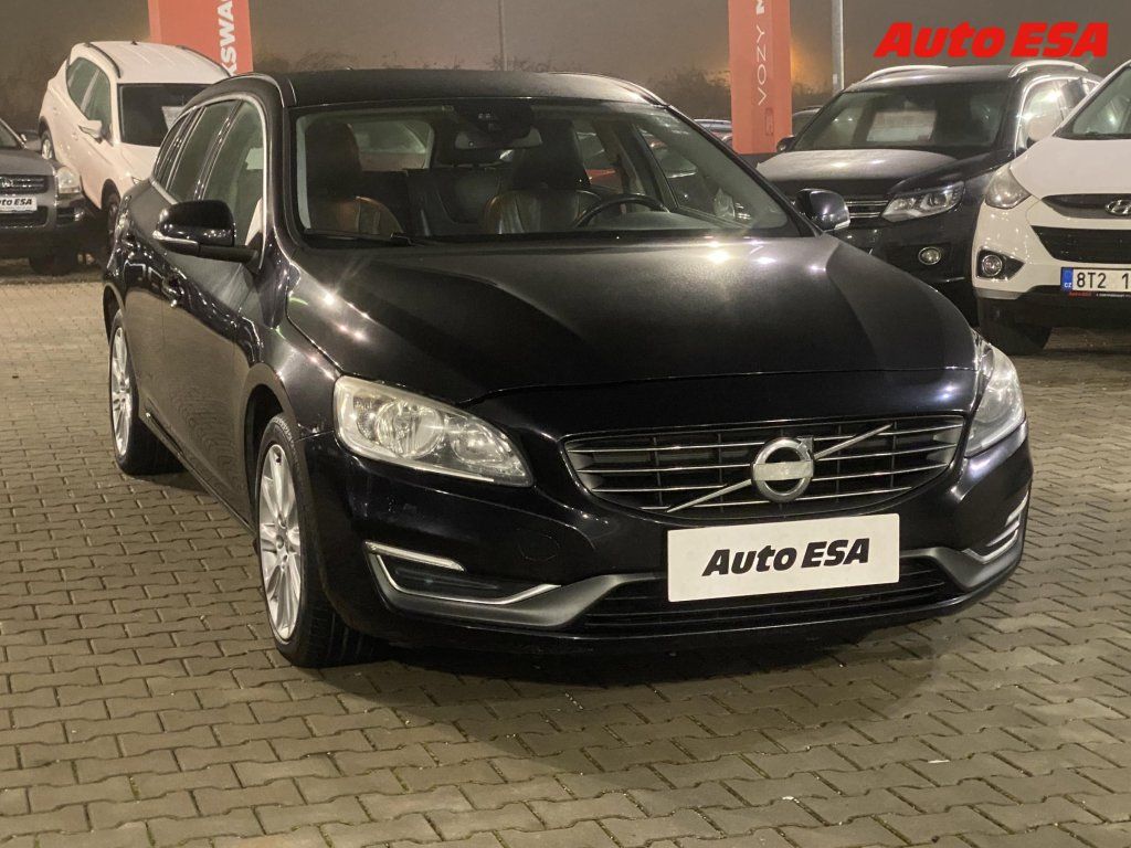 Volvo V60, 1.6D,AC,kůže