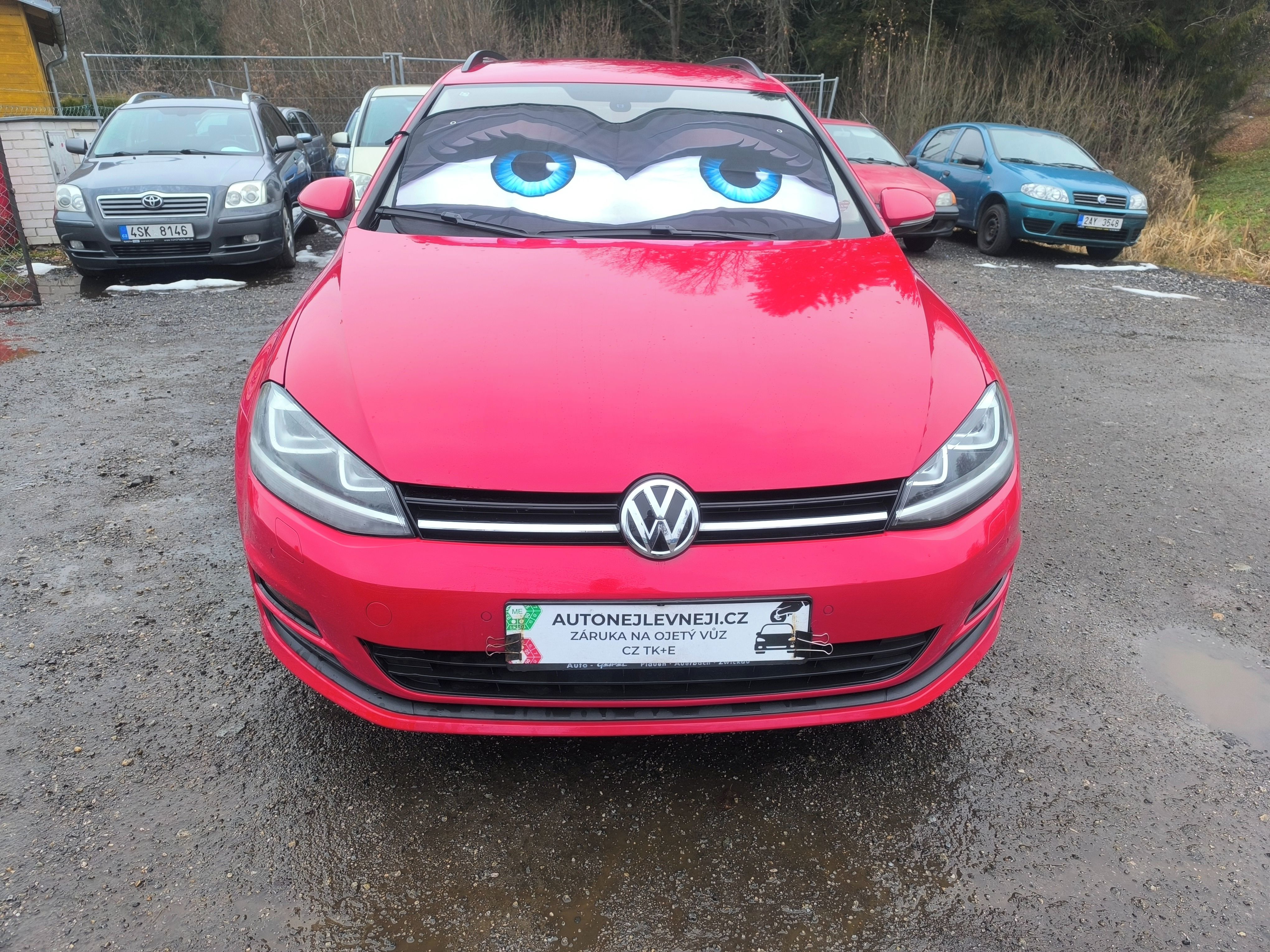 Volkswagen Golf, 2.0TDI4X4,VÝBAVA,KRÁSNÝ,SERVIS - fotka 2