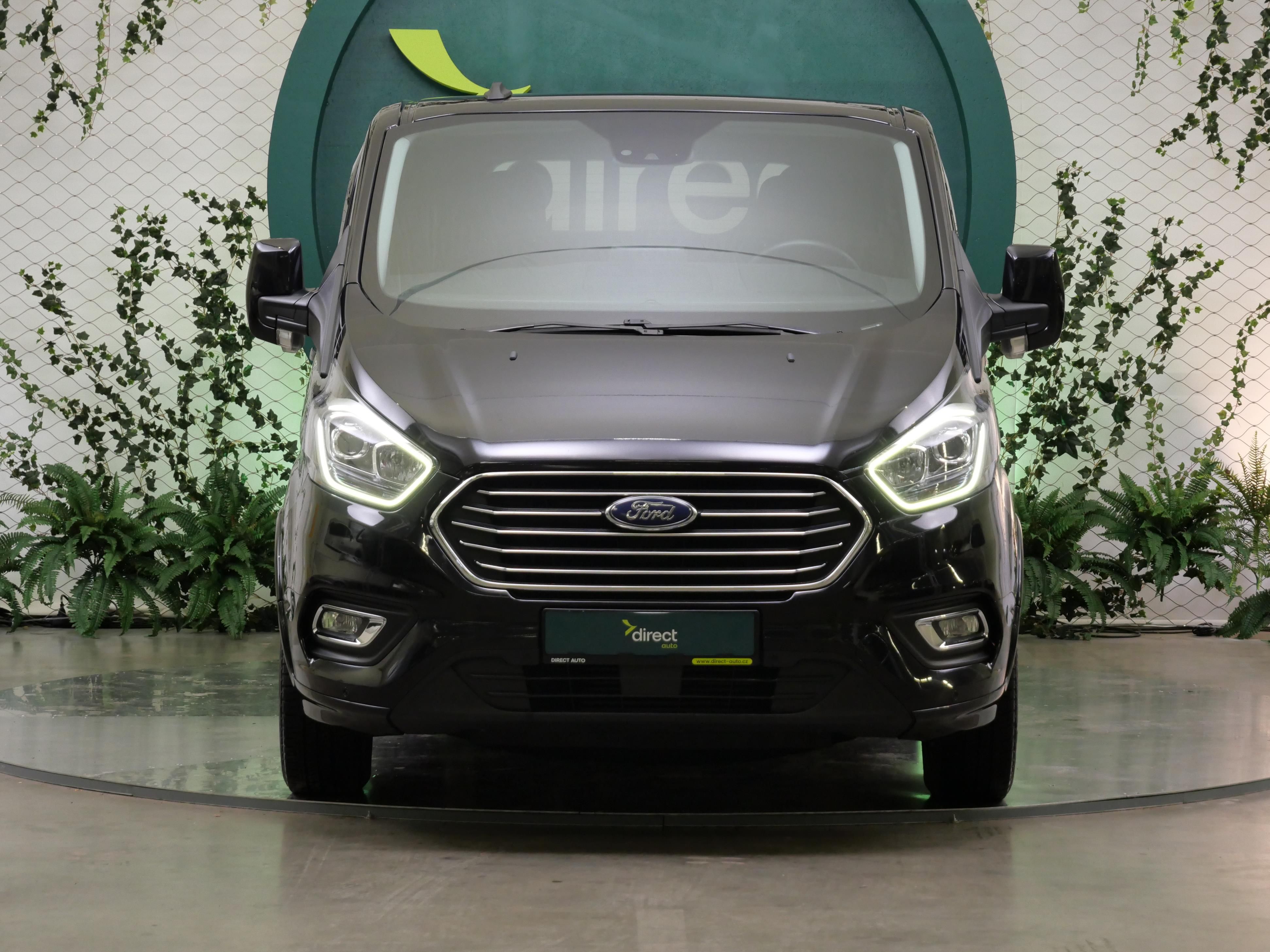 Ford Tourneo Custom, 2.0 EcoBlue 110 kW Titanium L2 - fotka 4