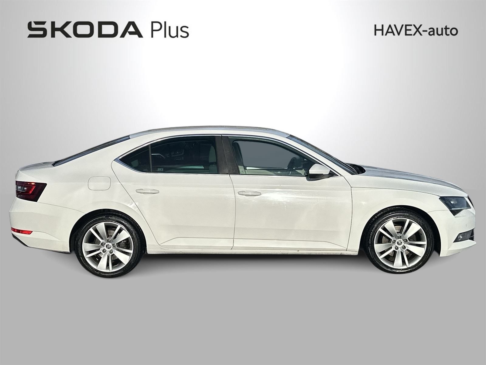 Škoda Superb, 2.0 TDI 140kW Style - fotka 3