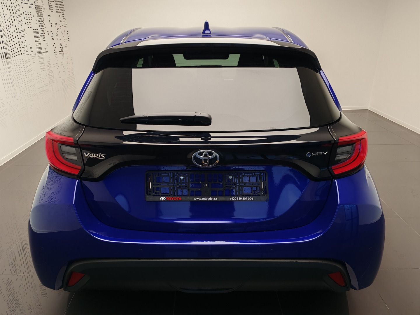 Toyota Yaris, 1.5 Hybrid e-CVT Style - fotka 5