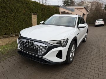 50-ETRON-4x4-TOP-Tažné-