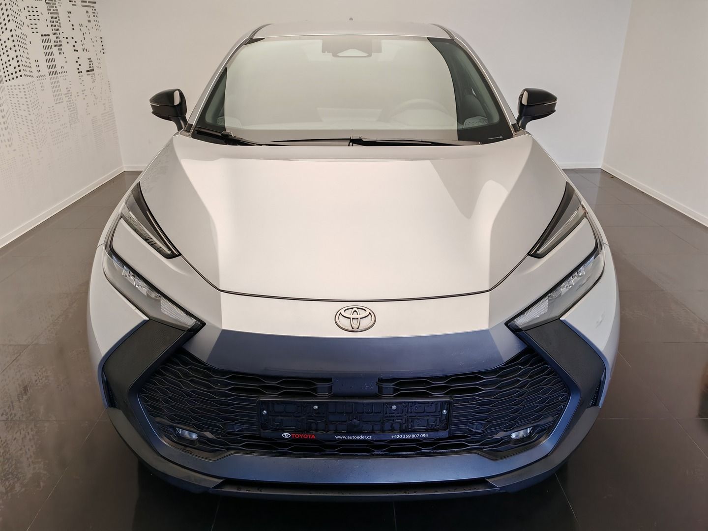 Toyota C-HR, 2.0 Hybrid E-CVT Style - fotka 2