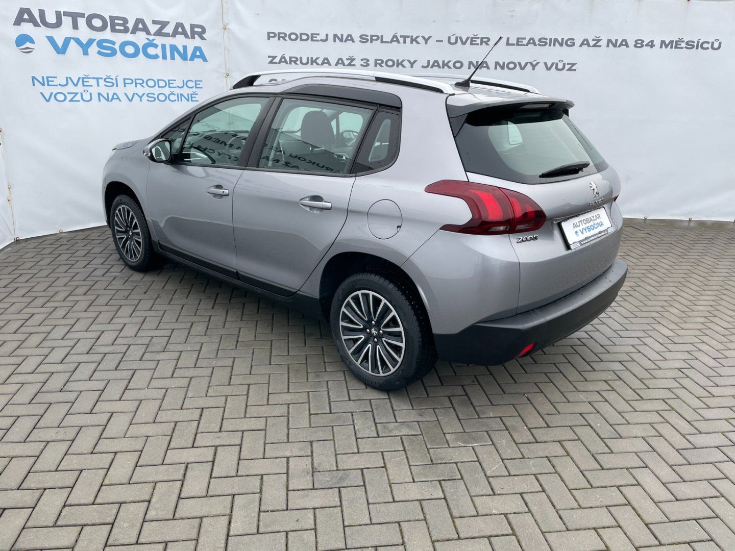 Peugeot 2008, 1.2PT 61kW Navigace! Car Play - fotka 6