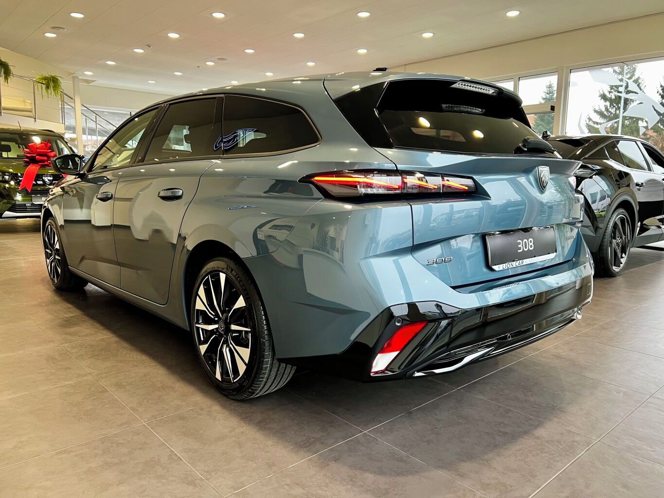 Peugeot 308, SW ALLURE Hybrid 145k, Automat - fotka 4