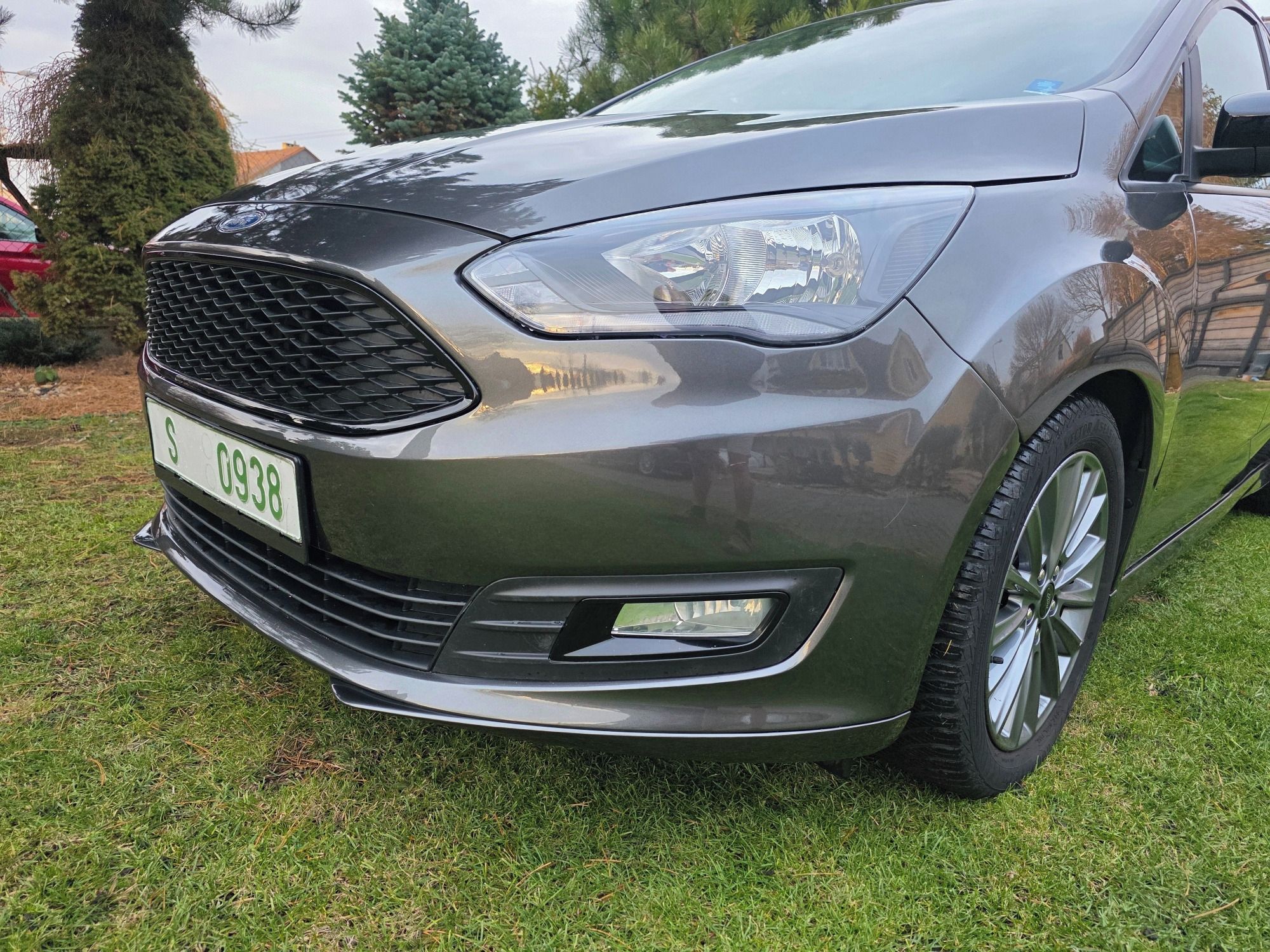 Ford C-MAX, 1.0 EcoBoost 92 kW Titanium - fotka 4