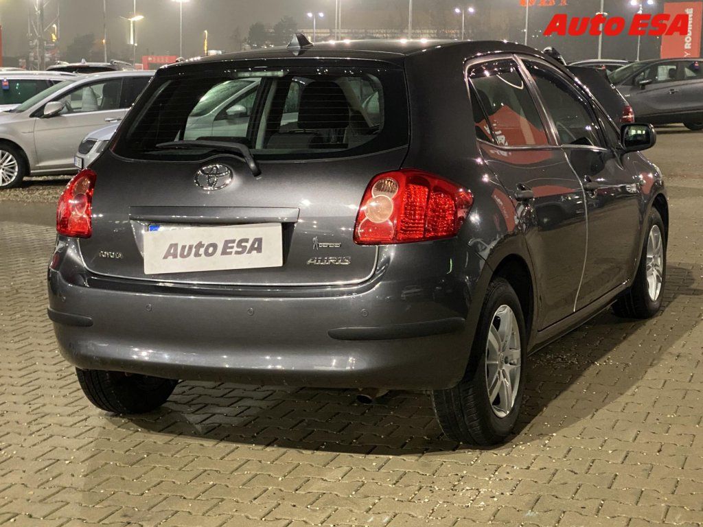 Toyota Auris, 1.3 VVT-i,1.maj,ČR - fotka 4