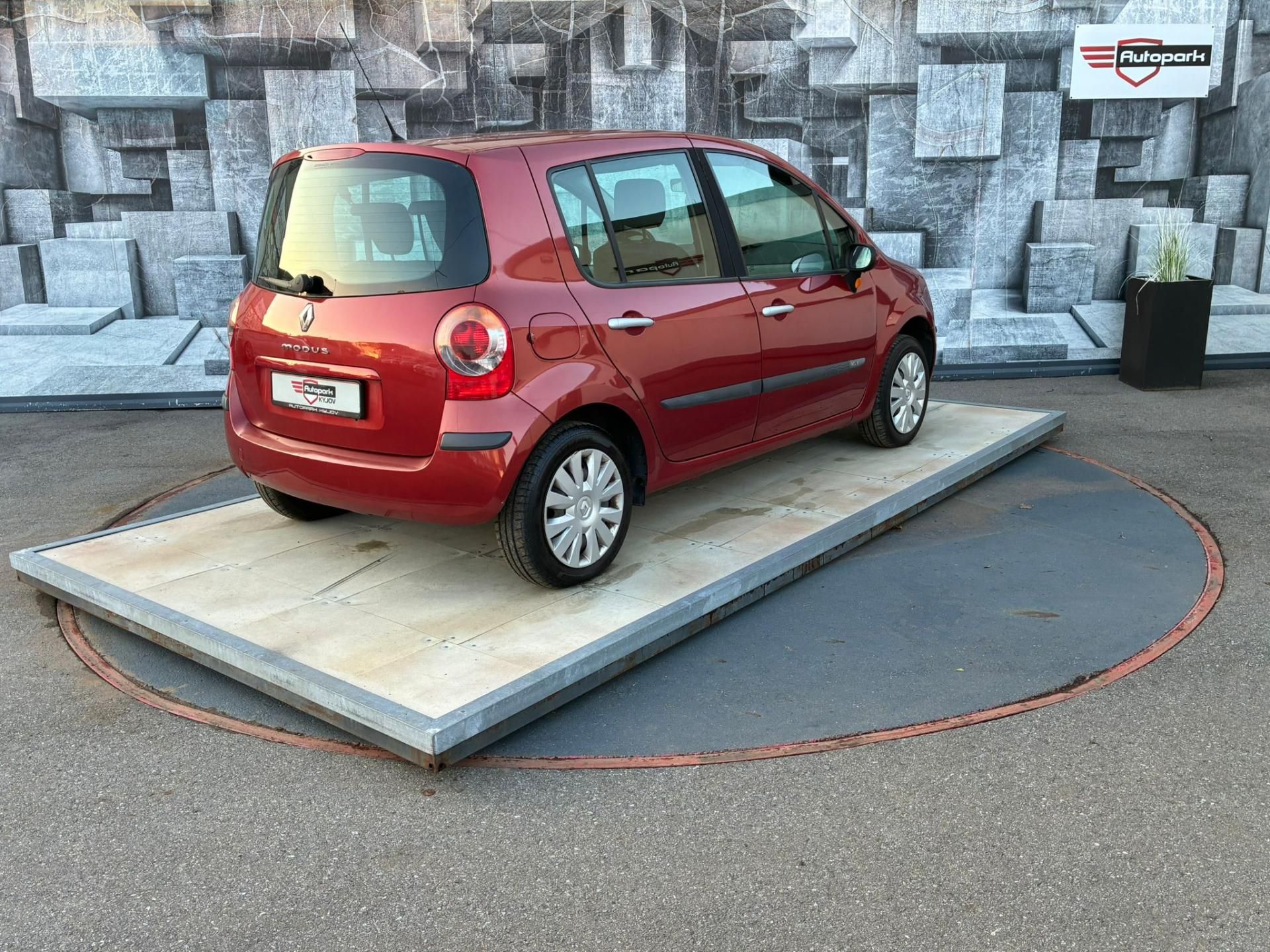 Renault Modus, 1.2i 55KW, VYHŘIVANÉ SEDADLA - fotka 6
