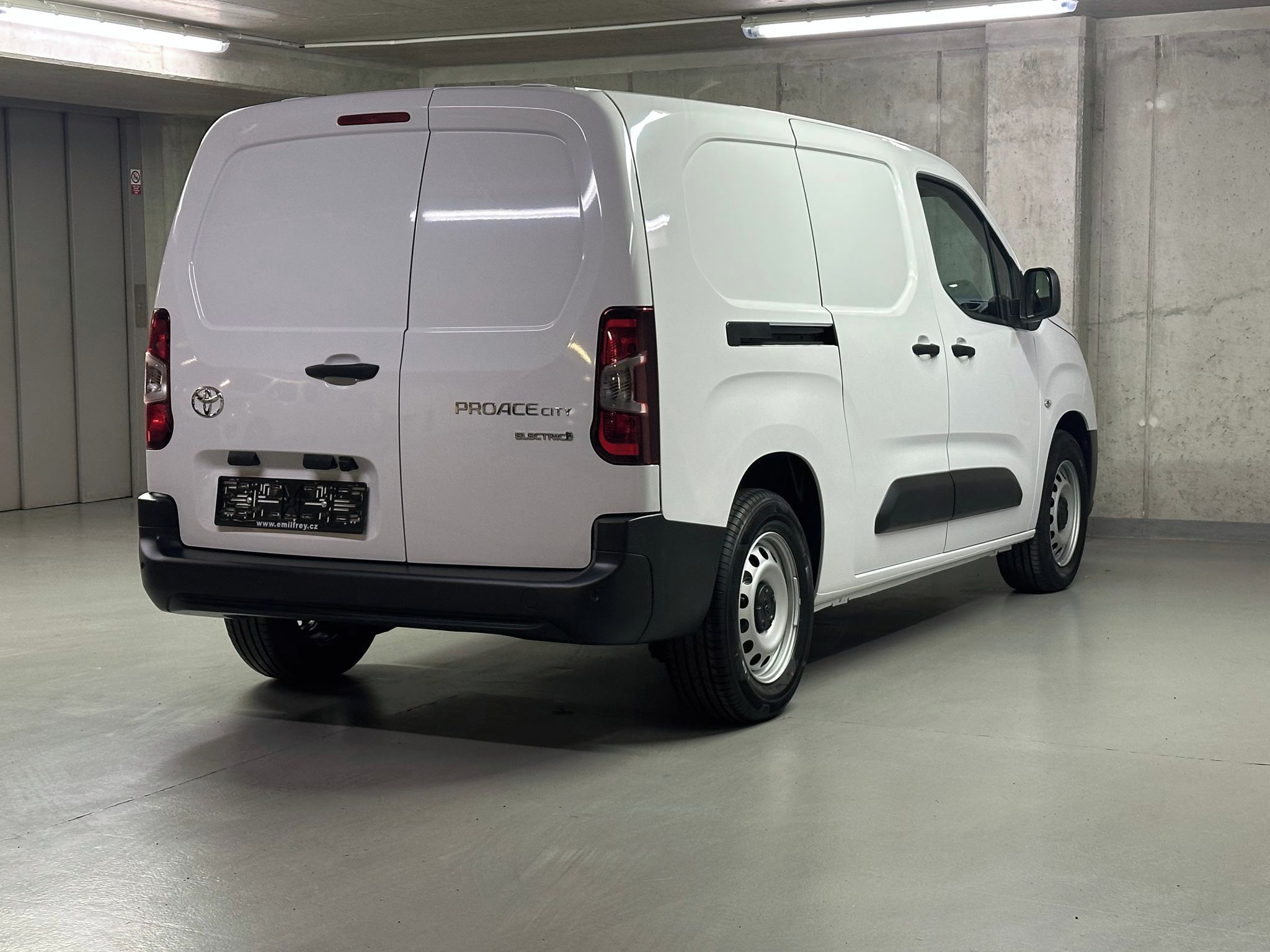 Toyota Proace City, Panel Van EV Long - fotka 5