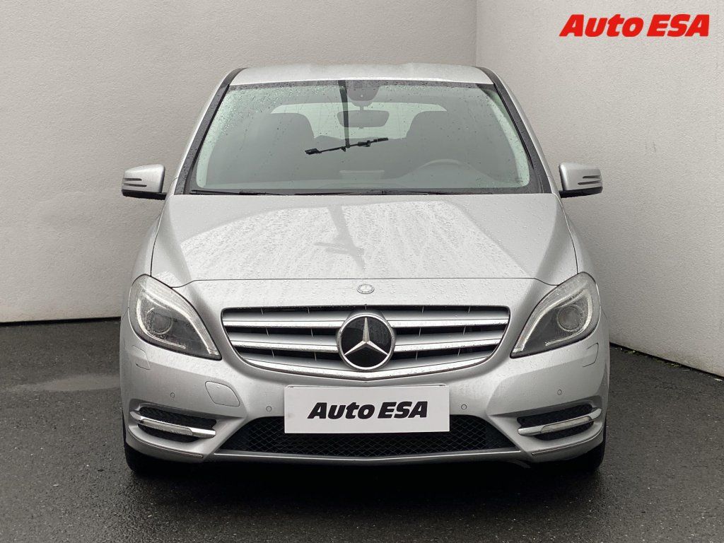 Mercedes-Benz Třídy B, 1.6i B200,AT,bixen,navi - fotka 2