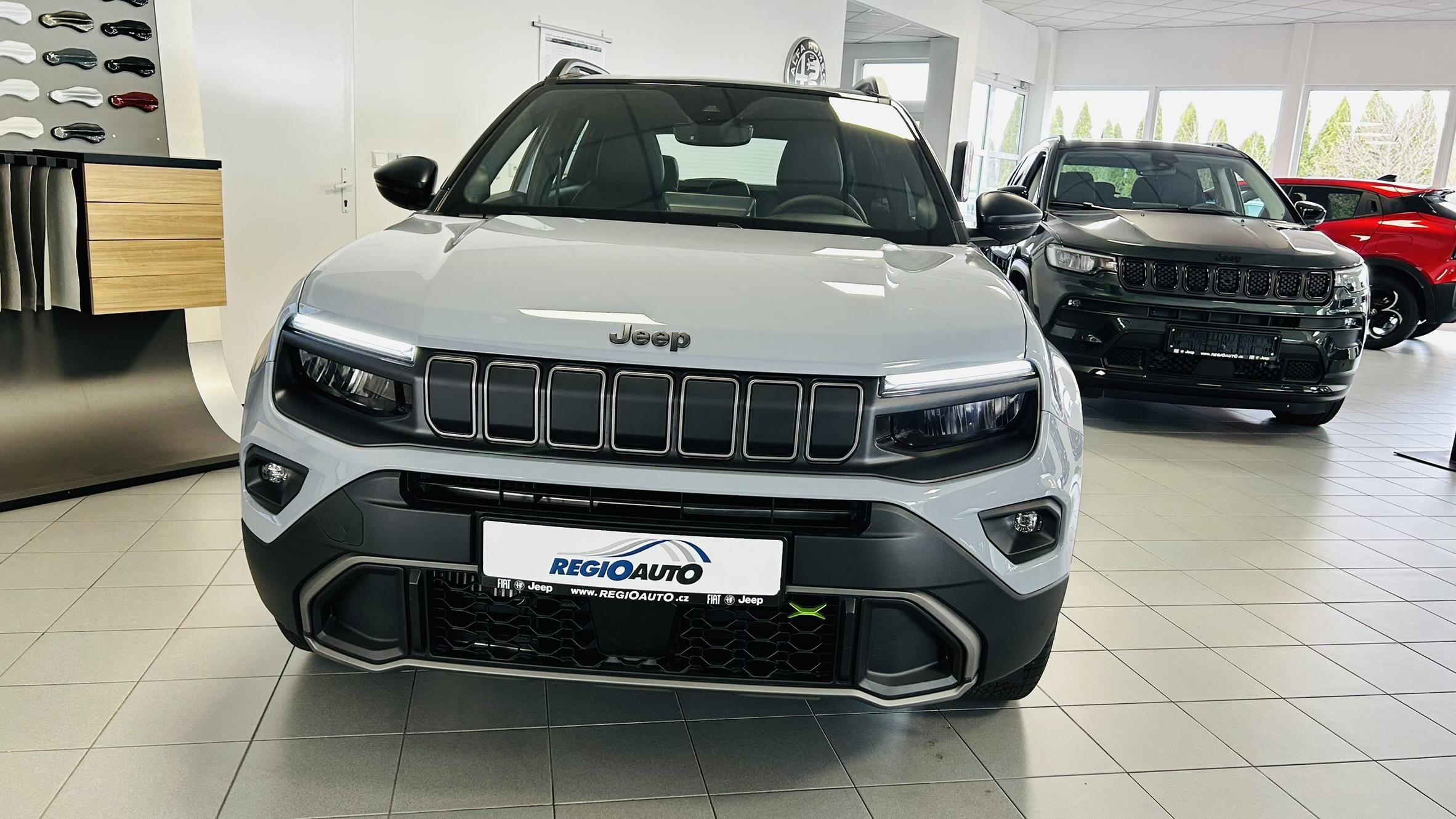 Jeep Avenger, 1.2i 145k 4xe Upland - fotka 6