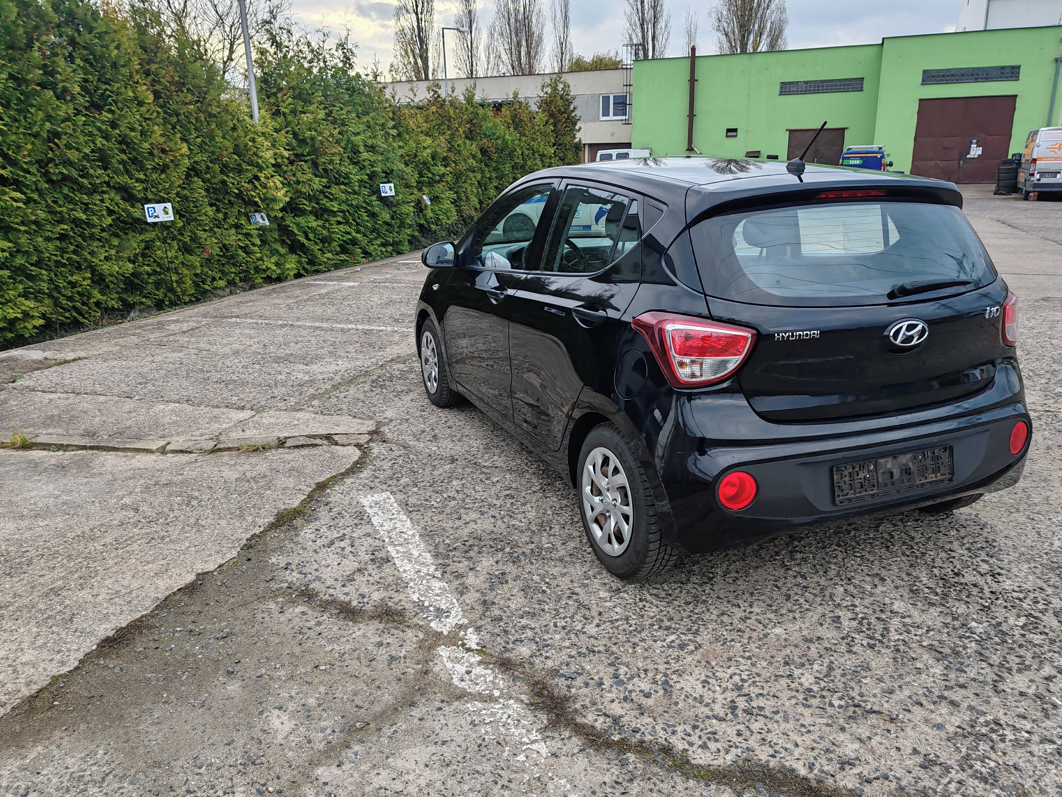 Hyundai i10, 1.0i 49kw 5dv - fotka 2