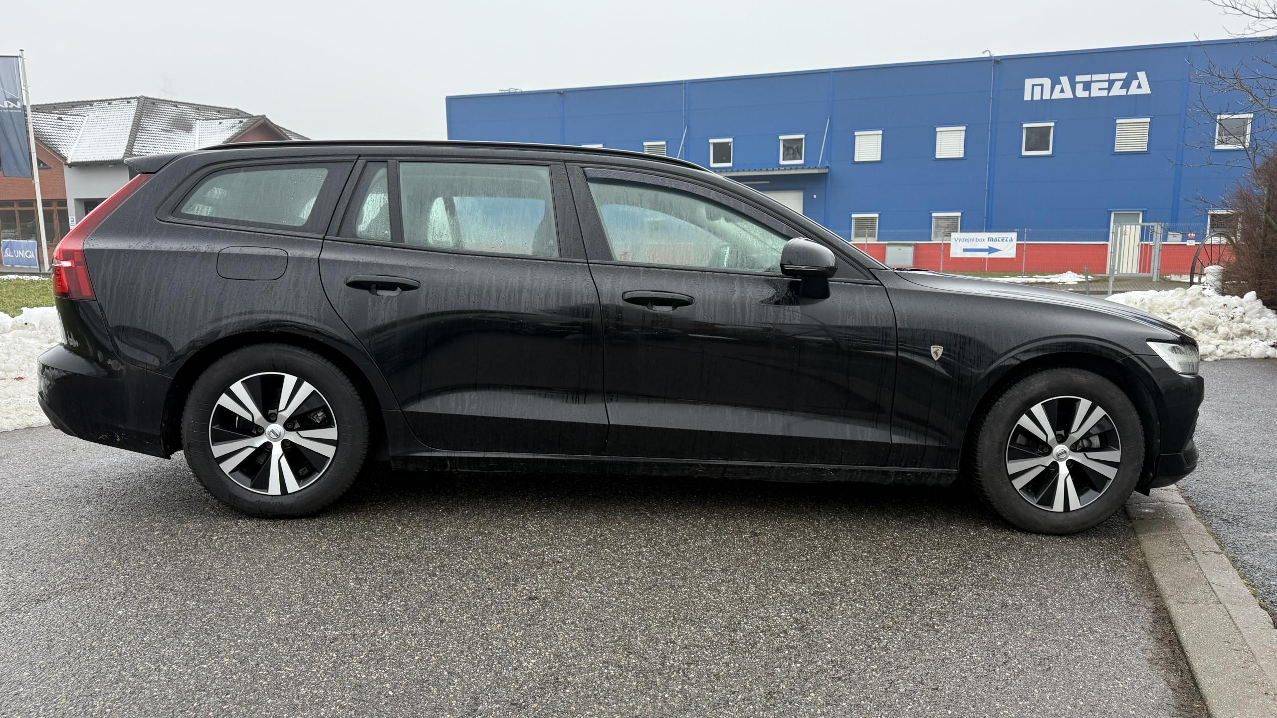Volvo V60, D4 140KW AUTOMAT - fotka 5