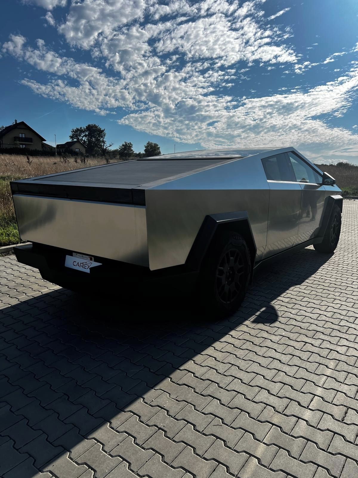 Tesla Cybertruck, 2026, 10 km - fotka 4