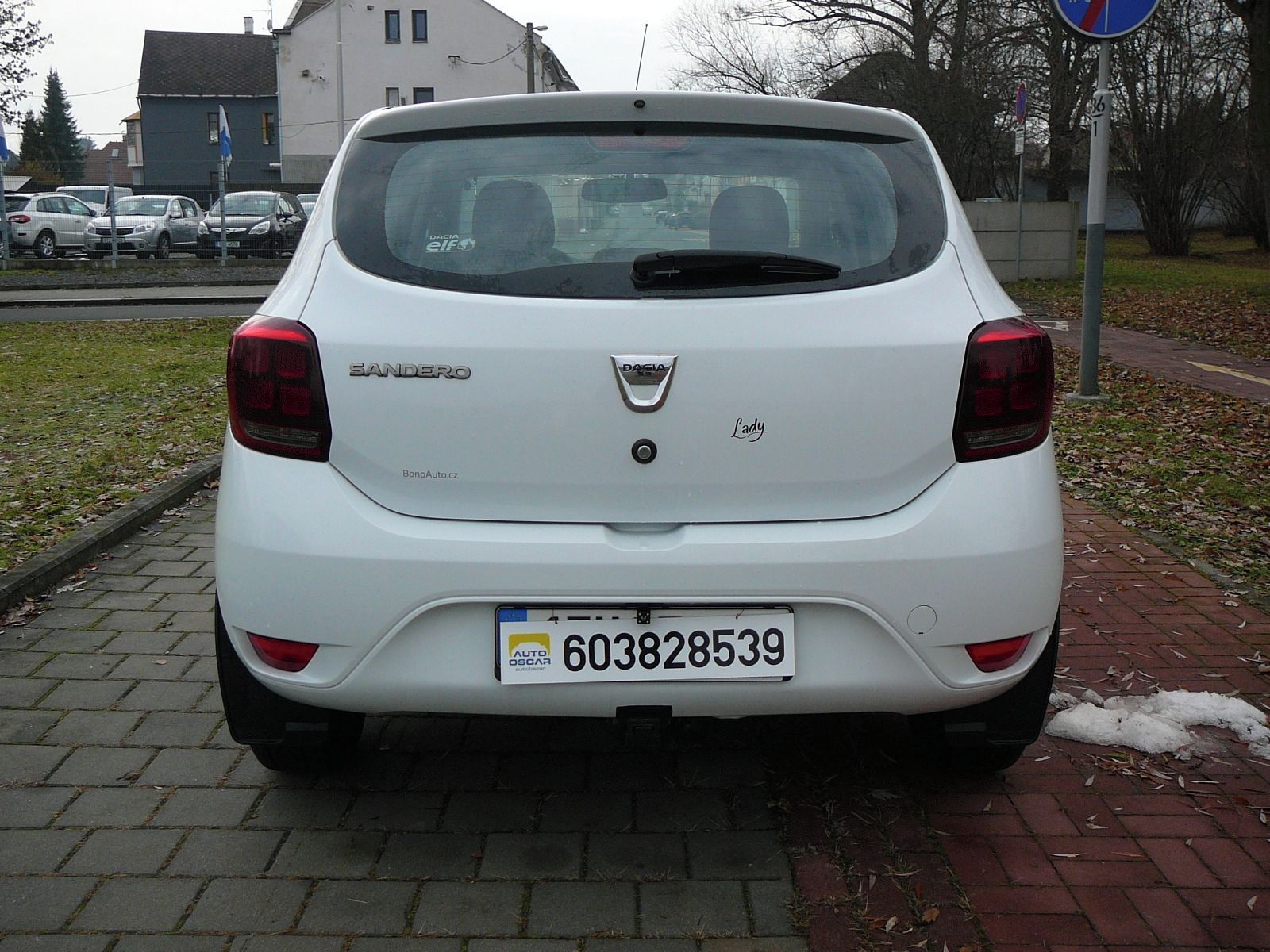 Dacia Sandero, 0.9SCe 1MAJ ČR 60000KM!!! - fotka 5