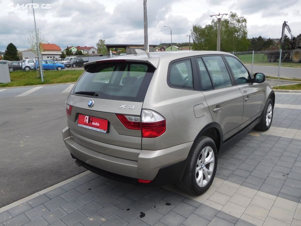 BMW X3, 2.0D XDRIVE, 105kW, Manuál - fotka 4