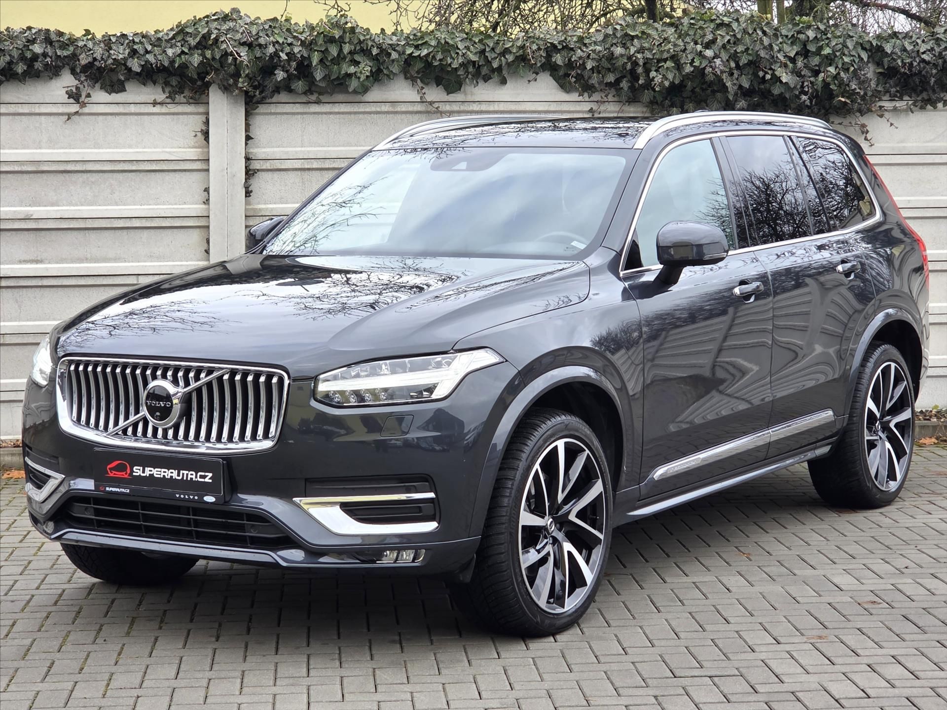 Volvo XC90, 2,0 B5 Inscription Ventil.sed. - fotka 3