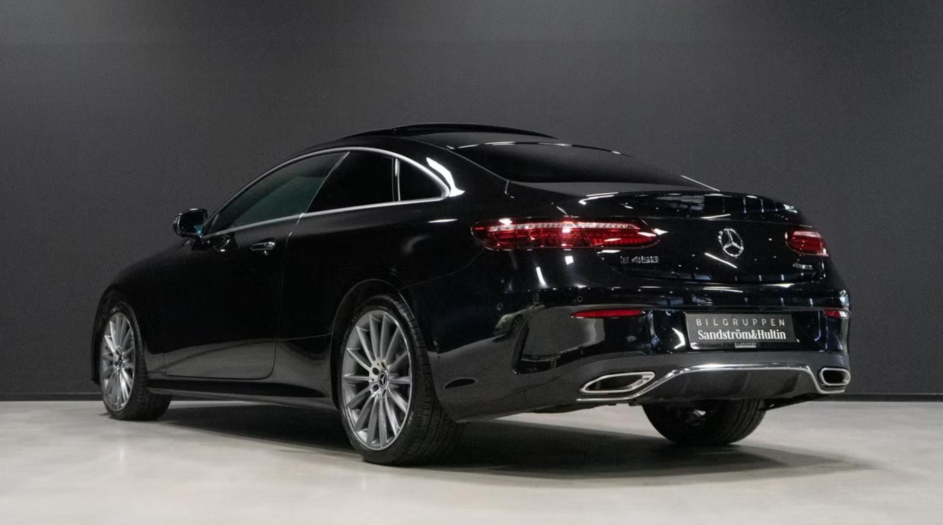 Mercedes-Benz Třídy E, 450 4MATIC AMG Coupé - fotka 4