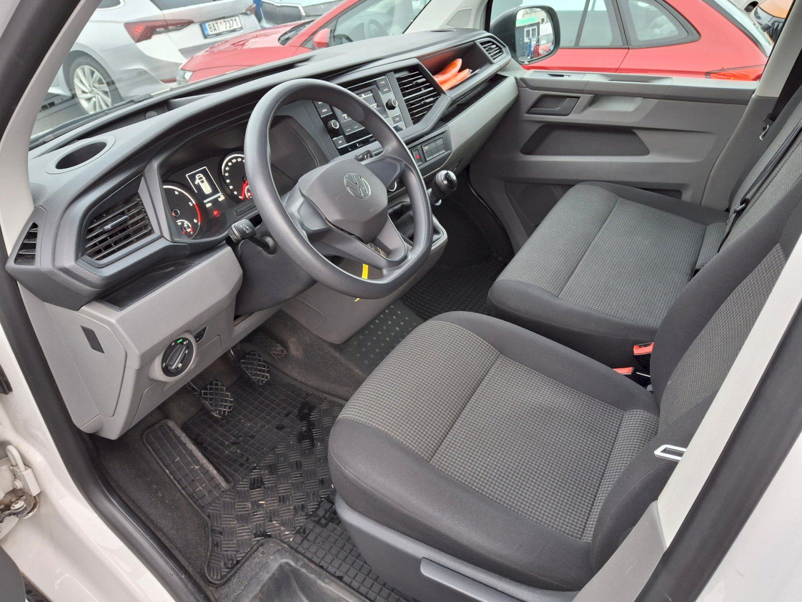 Volkswagen Transporter, 2,0TDi 81kW - fotka 5