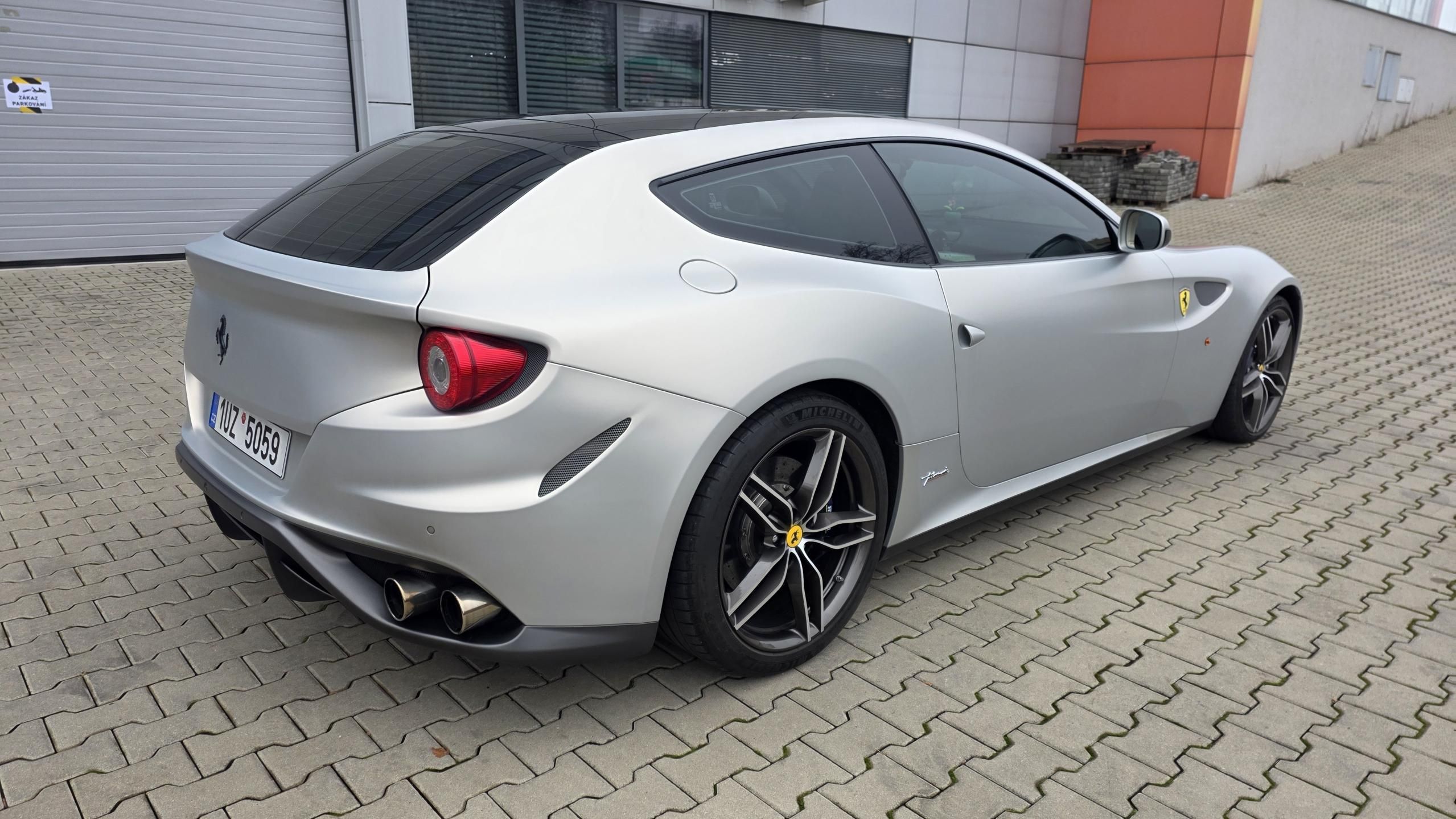 Ferrari FF, INDIVIDUAL TailorMade ZÁRUKA - fotka 4