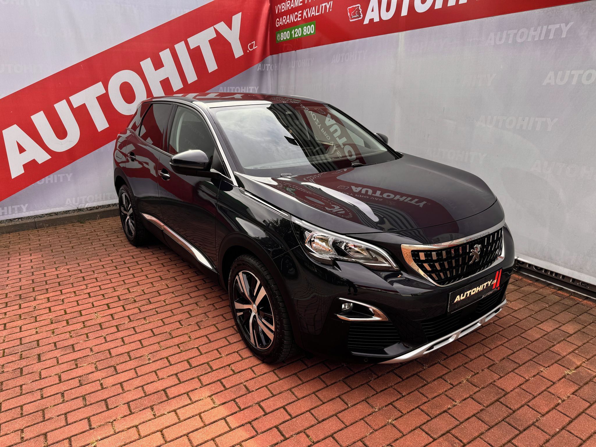 Peugeot 3008, 1.5 BlueHDi Allure Aut., ČR - fotka 3