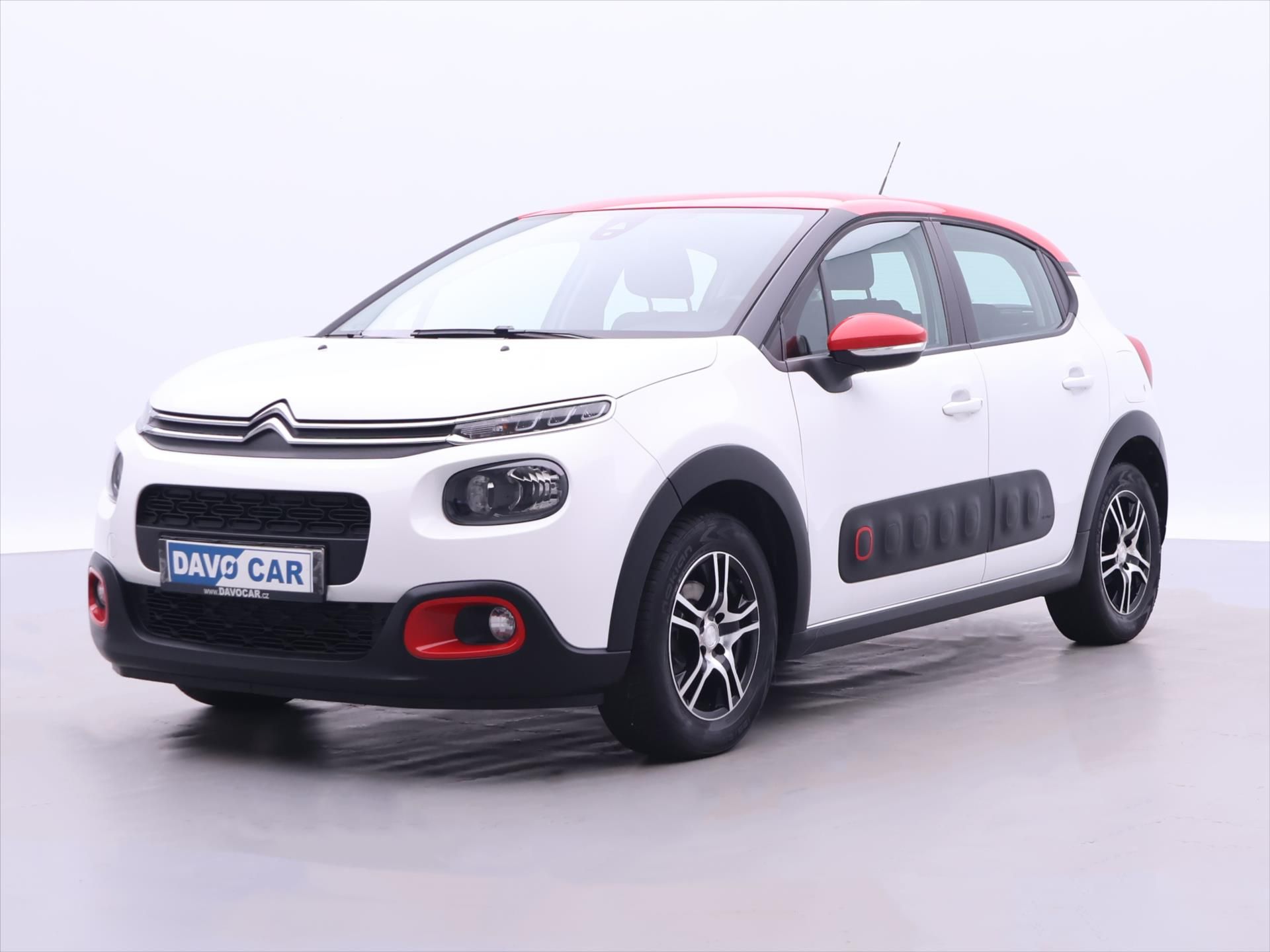 Citroën C3, 1,2 PT 60kW CZ Shine Serv.Knih - fotka 3