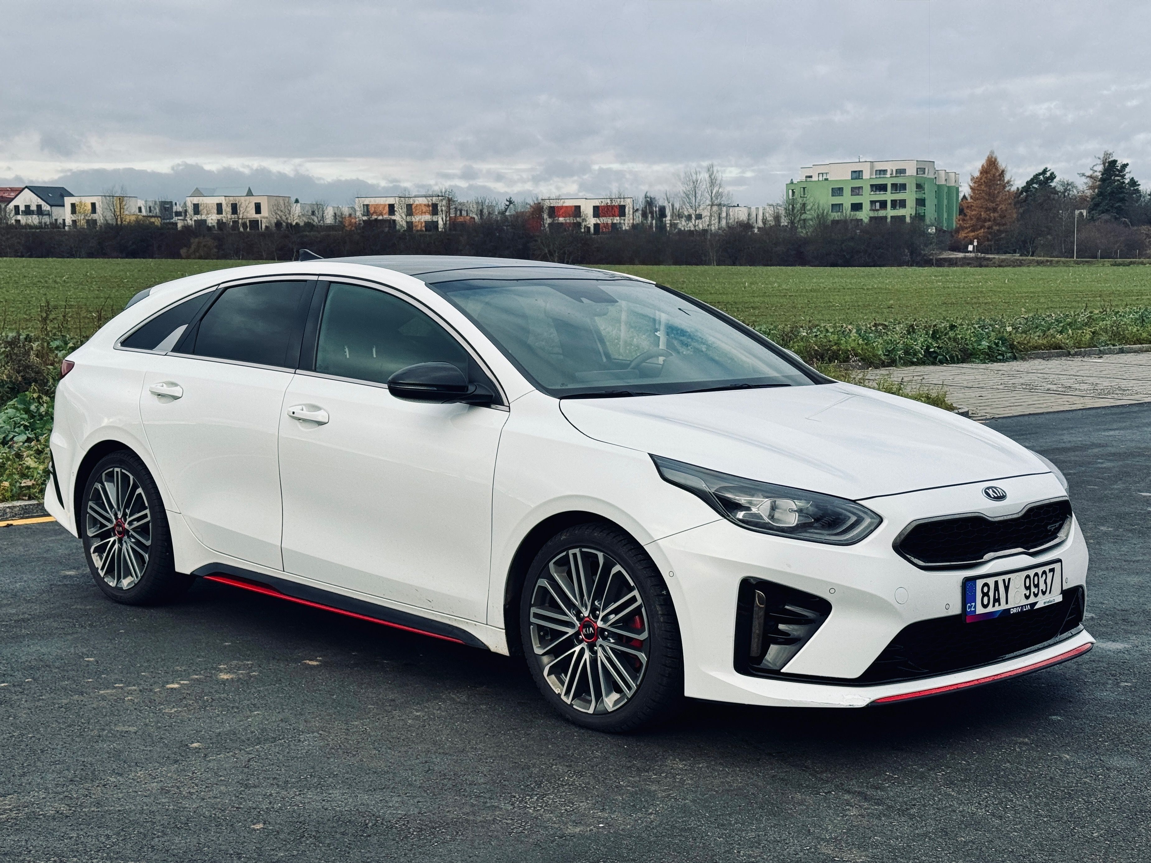 Kia ProCeed, 1.6 T-Gdi GT Max výbava - fotka 4