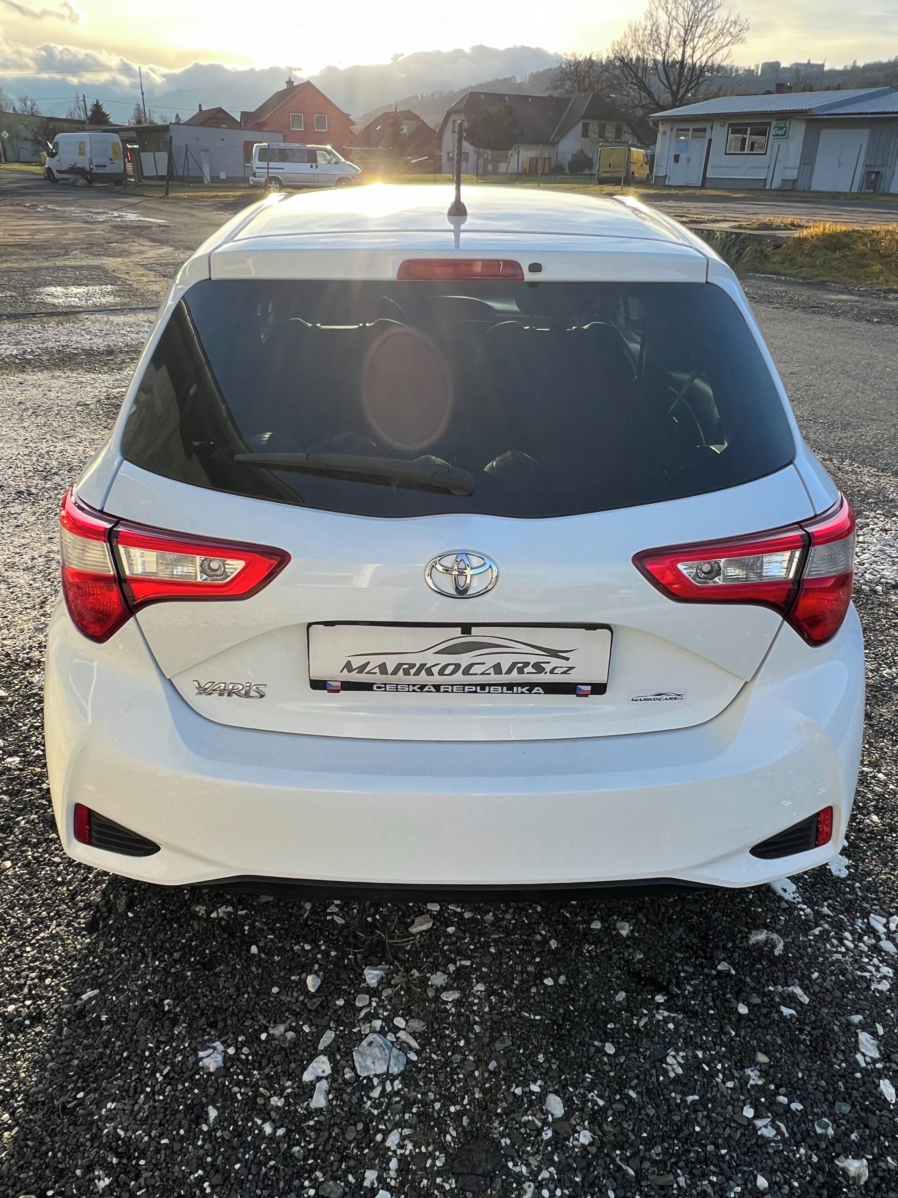 Toyota Yaris, 1.5 VVT-iE 82KW AUTOMAT ČR - fotka 6