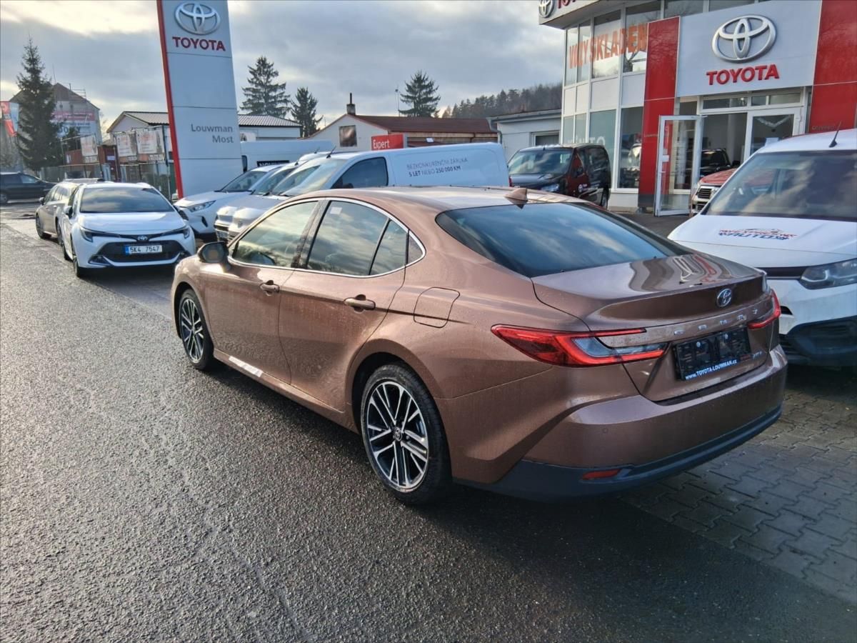 Toyota Camry, 2,5 Hybrid 230 e-CVT Executive - fotka 4